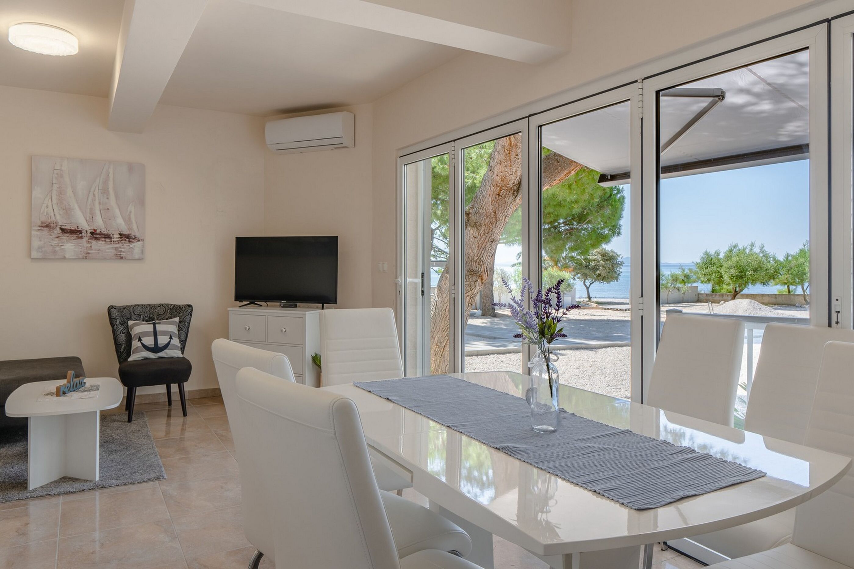 Apartments Sum mora 95858-A4