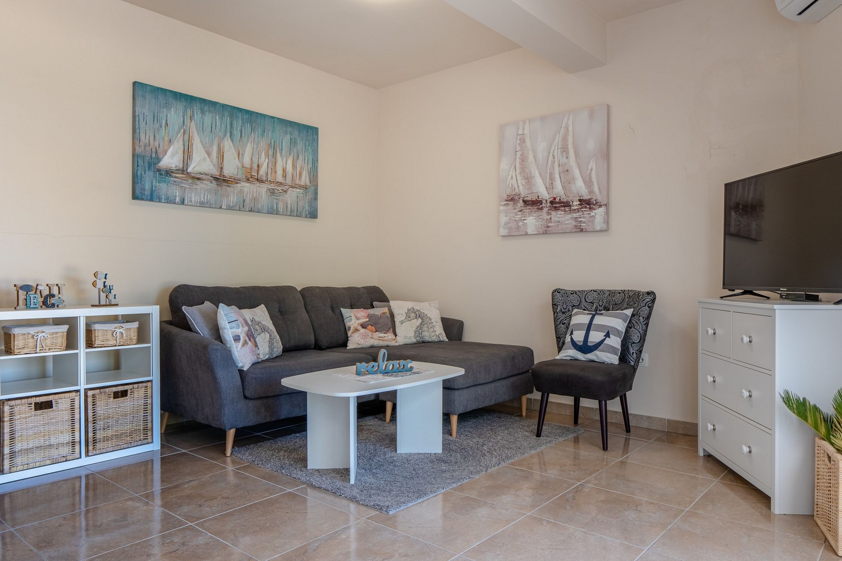 Apartments Sum mora 95858-A4