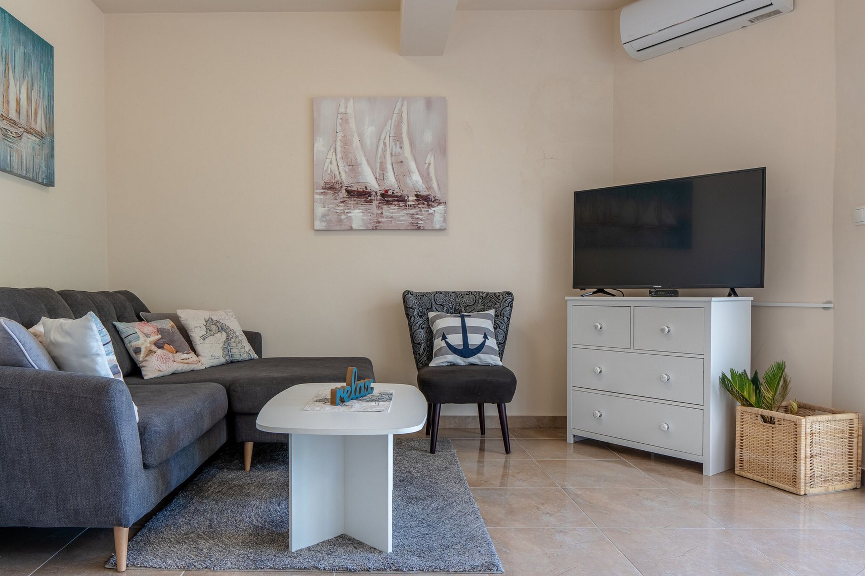 Apartments Sum mora 95858-A4