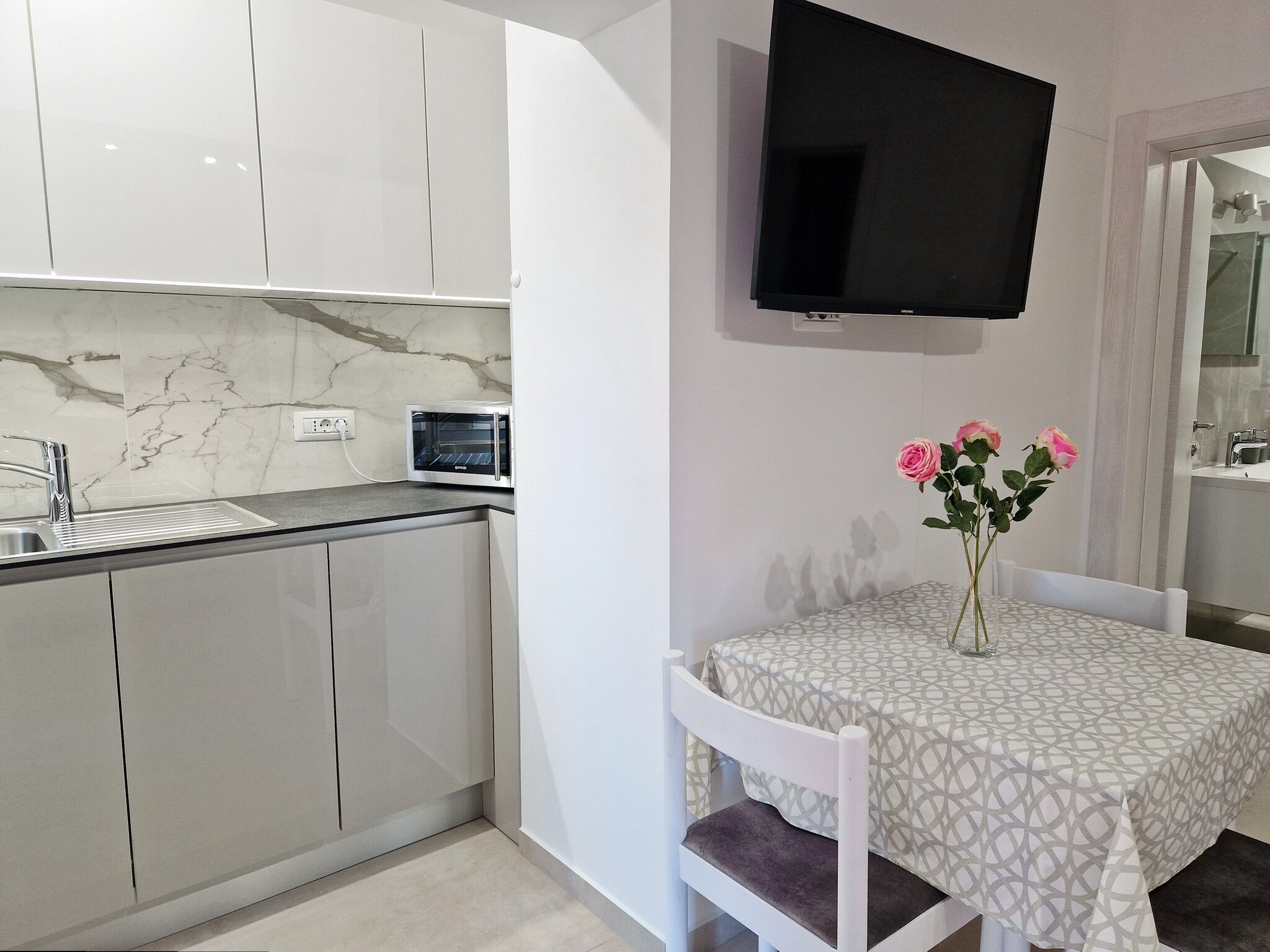 Apartments Čubranić Nada 69001-A3
