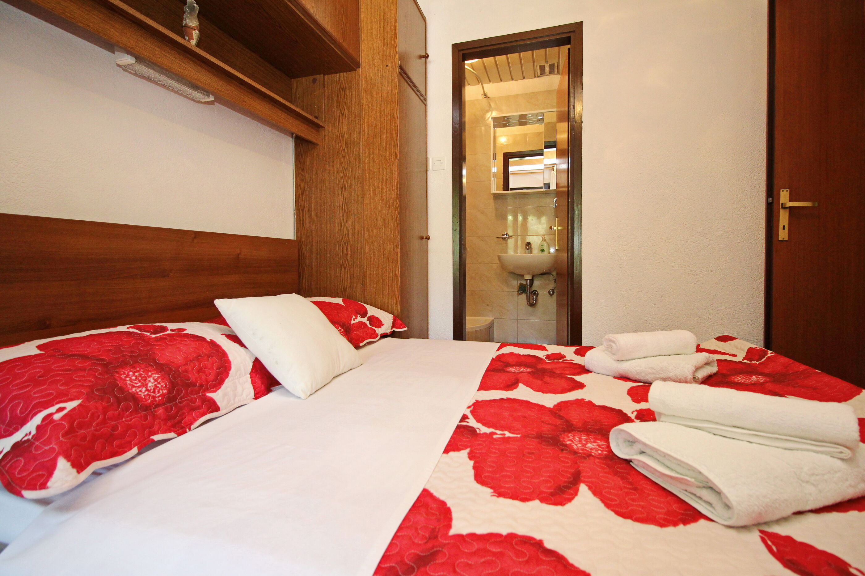 Apartments Capic Pescivica 69013-A3
