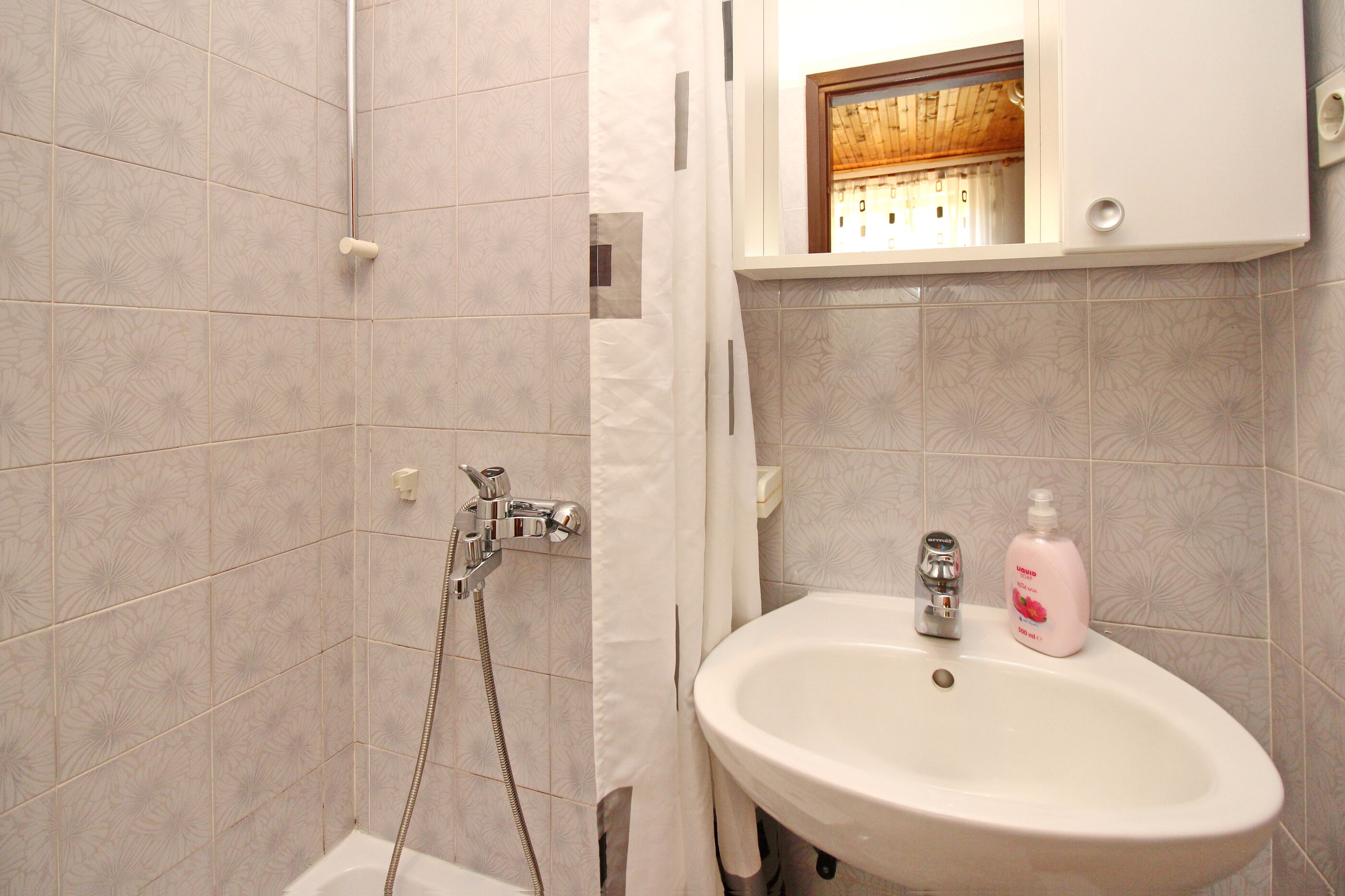 Apartments Capic Pescivica 69013-A3