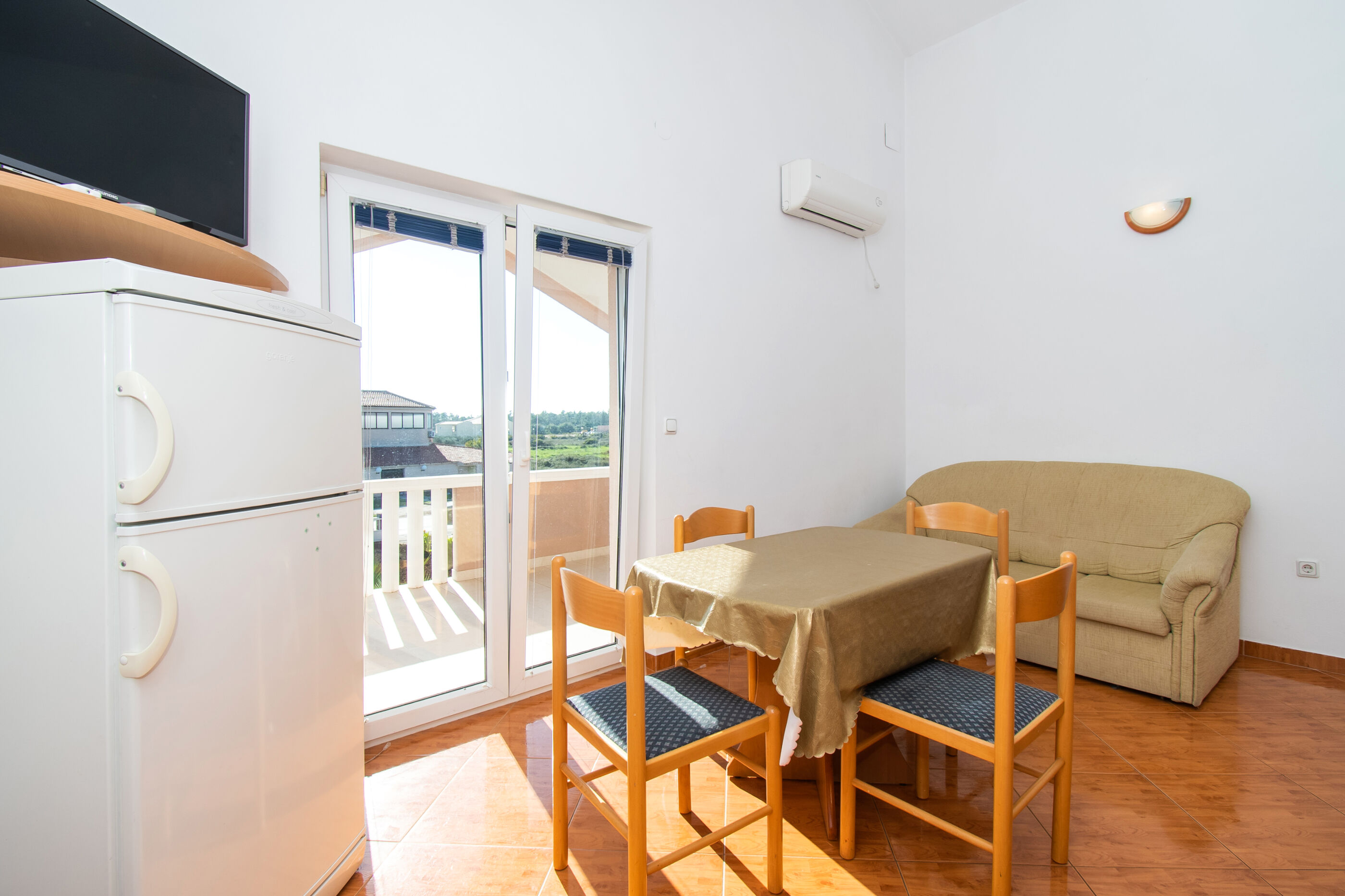 Apartments Nikola 81291-A1