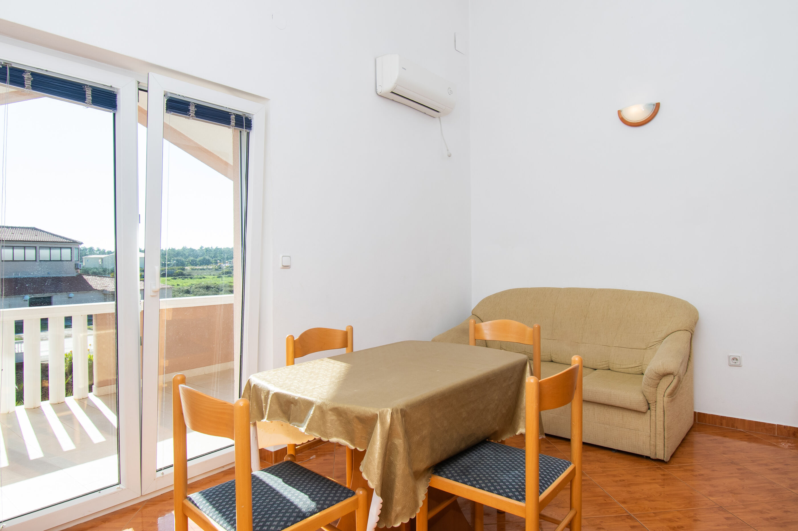 Apartments Nikola 81291-A1