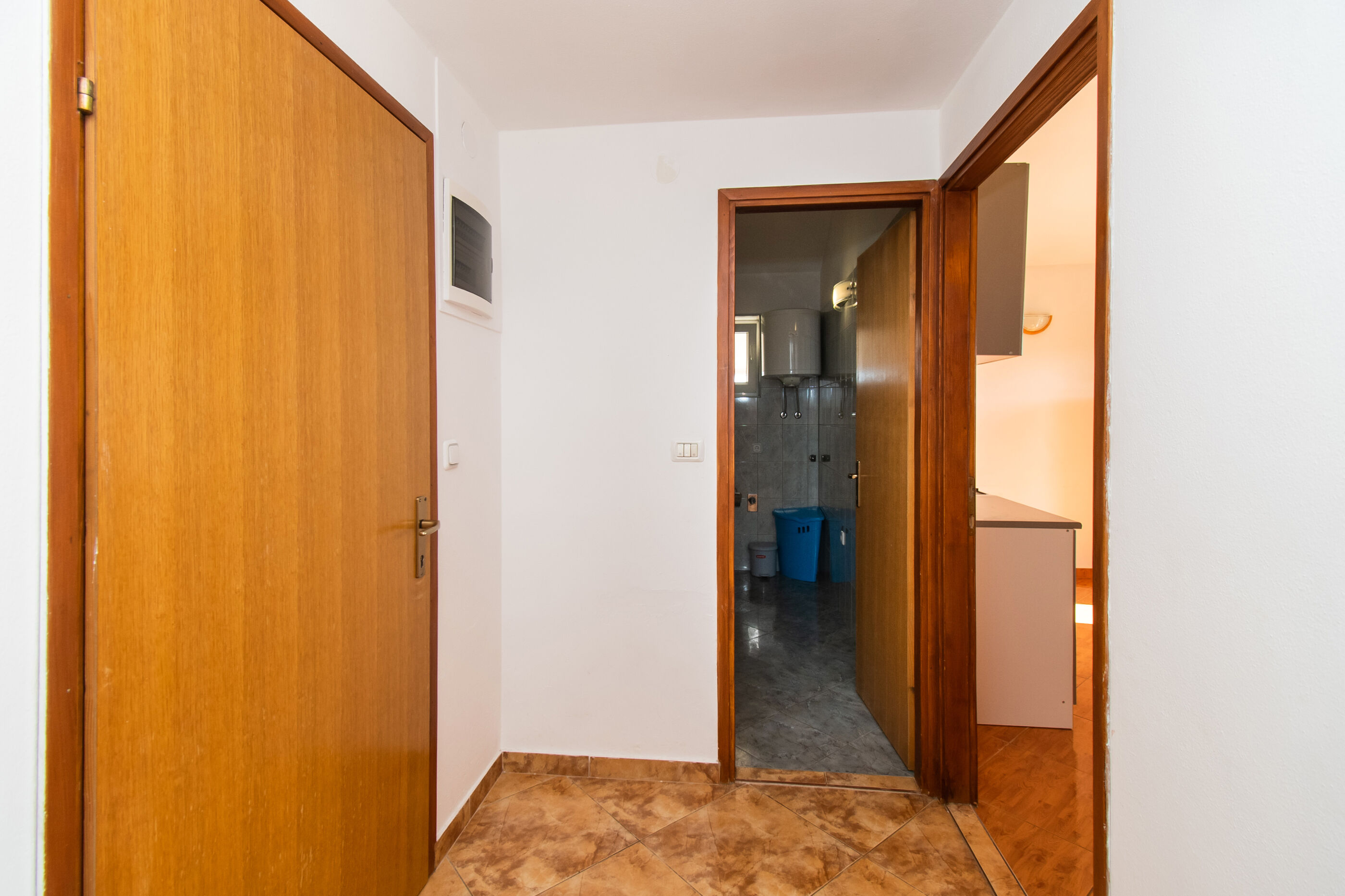 Apartments Nikola 81291-A1
