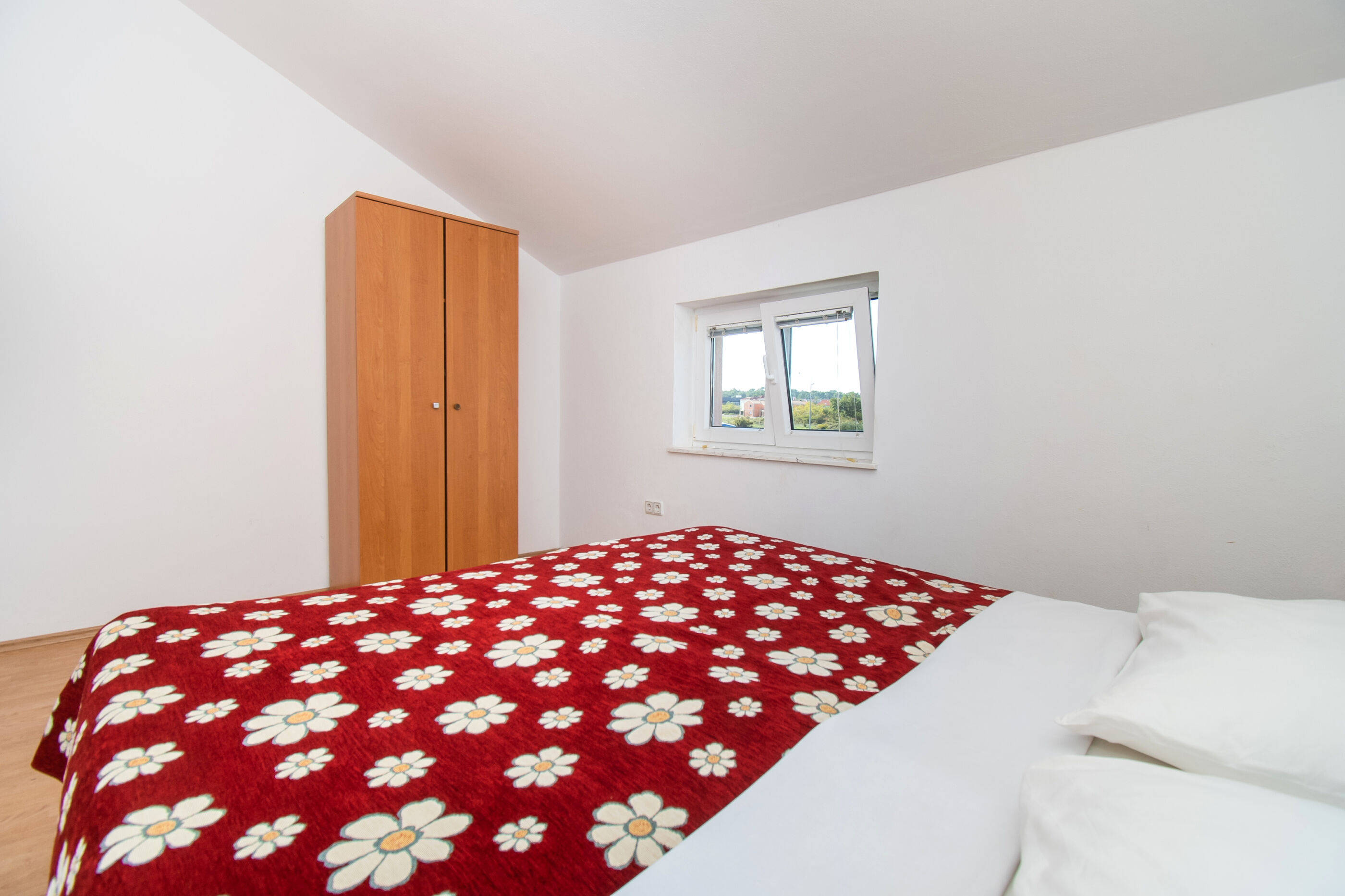 Apartments Nikola 81291-A2