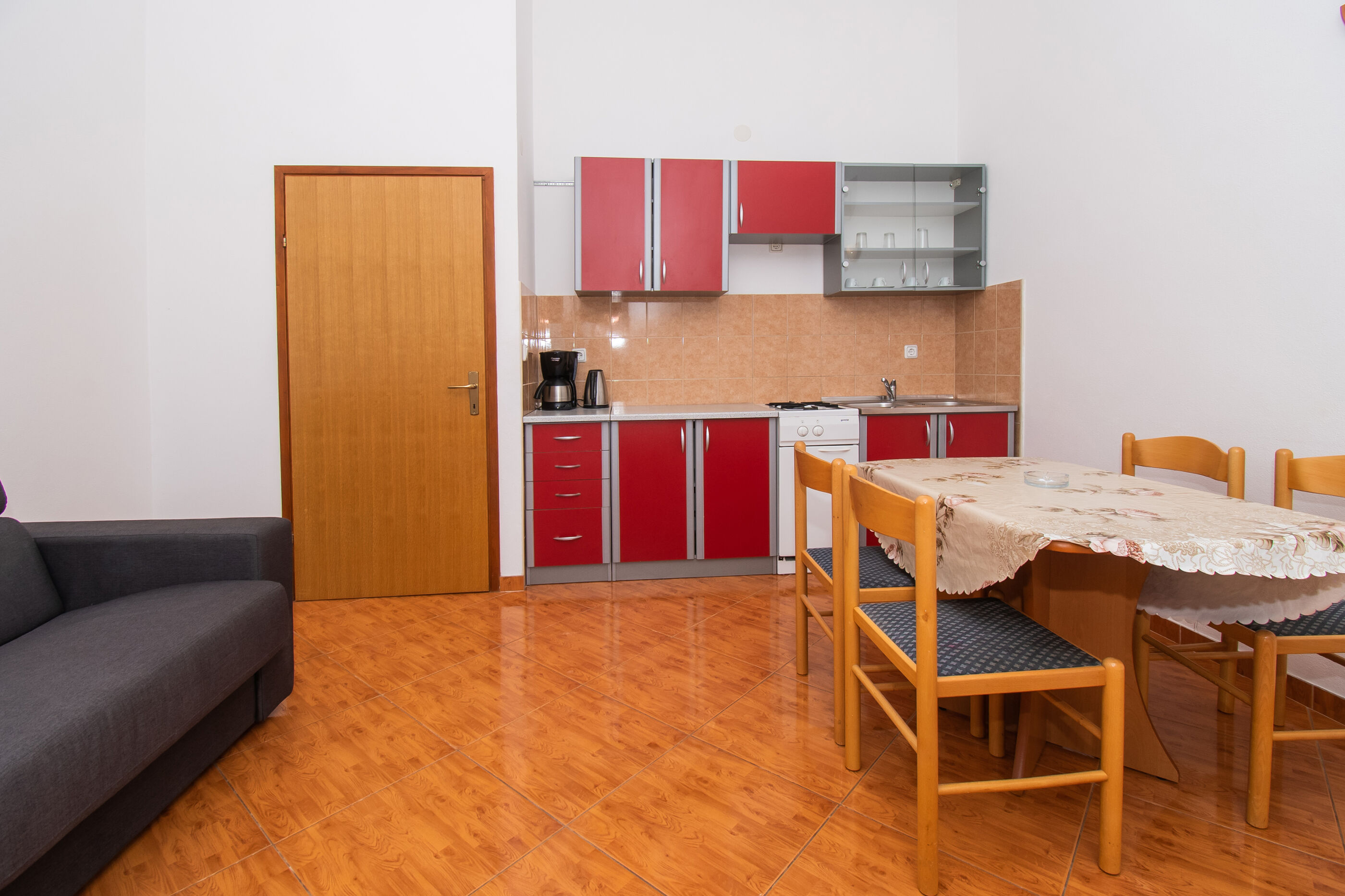 Apartments Nikola 81291-A2