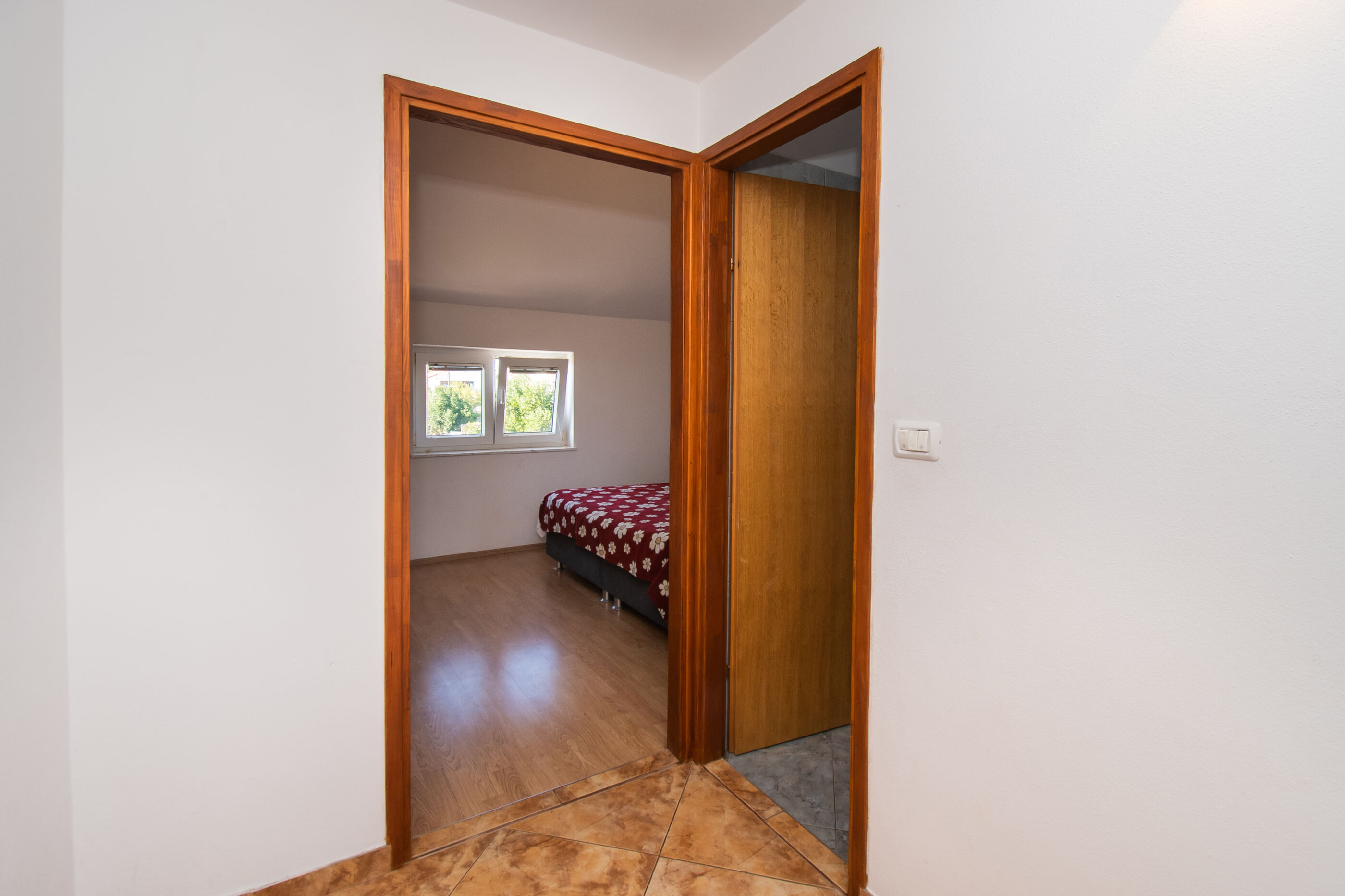 Apartments Nikola 81291-A2