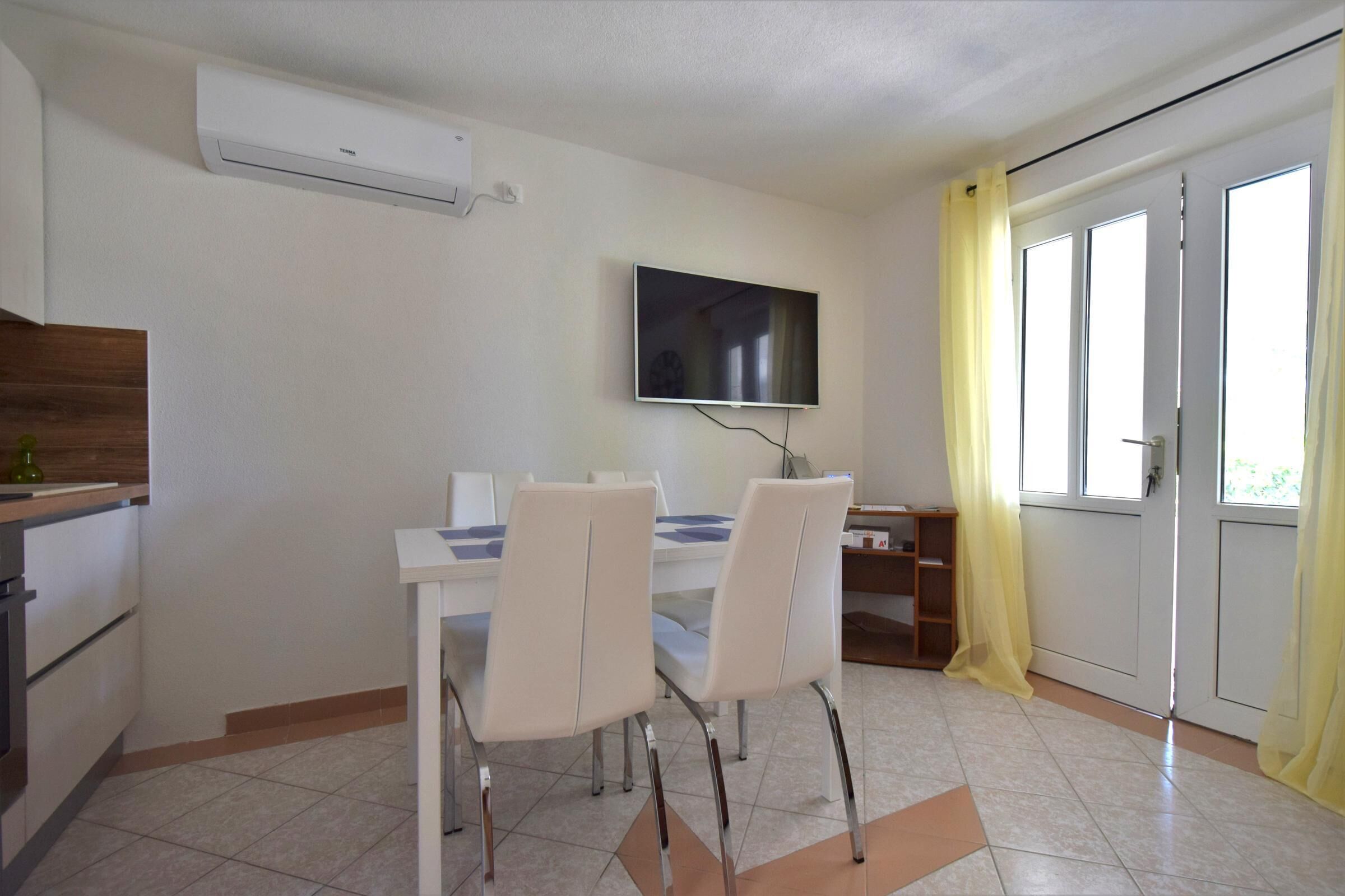 Apartment Pesja 62281-A1