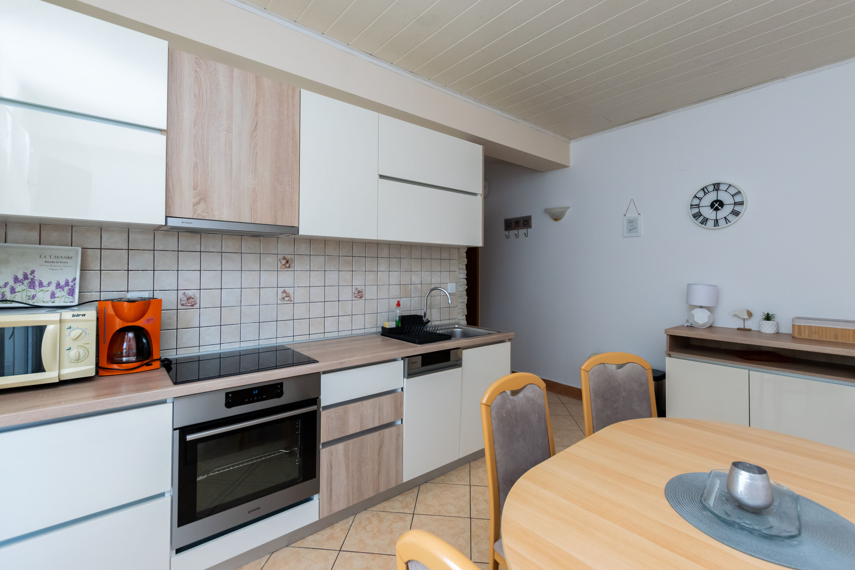 Apartments Miranda 89931-A1