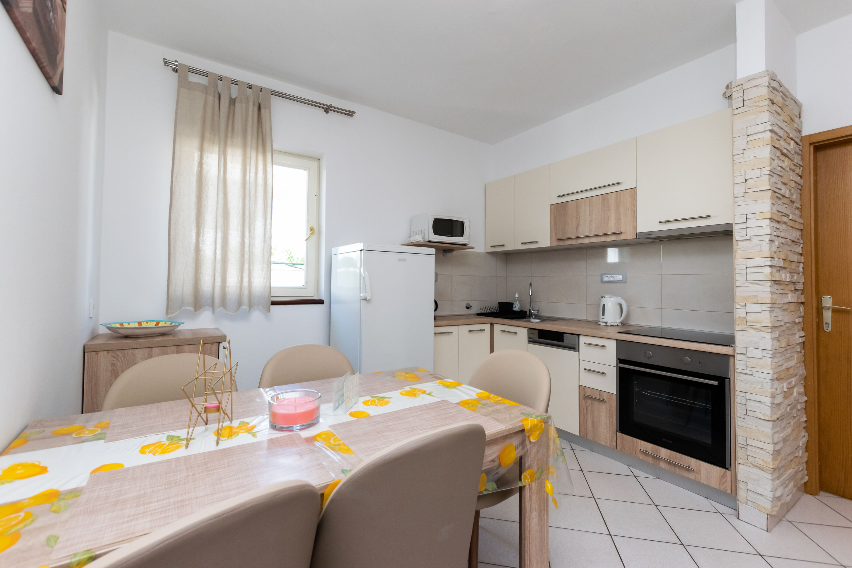 Apartments Miranda 89931-A4