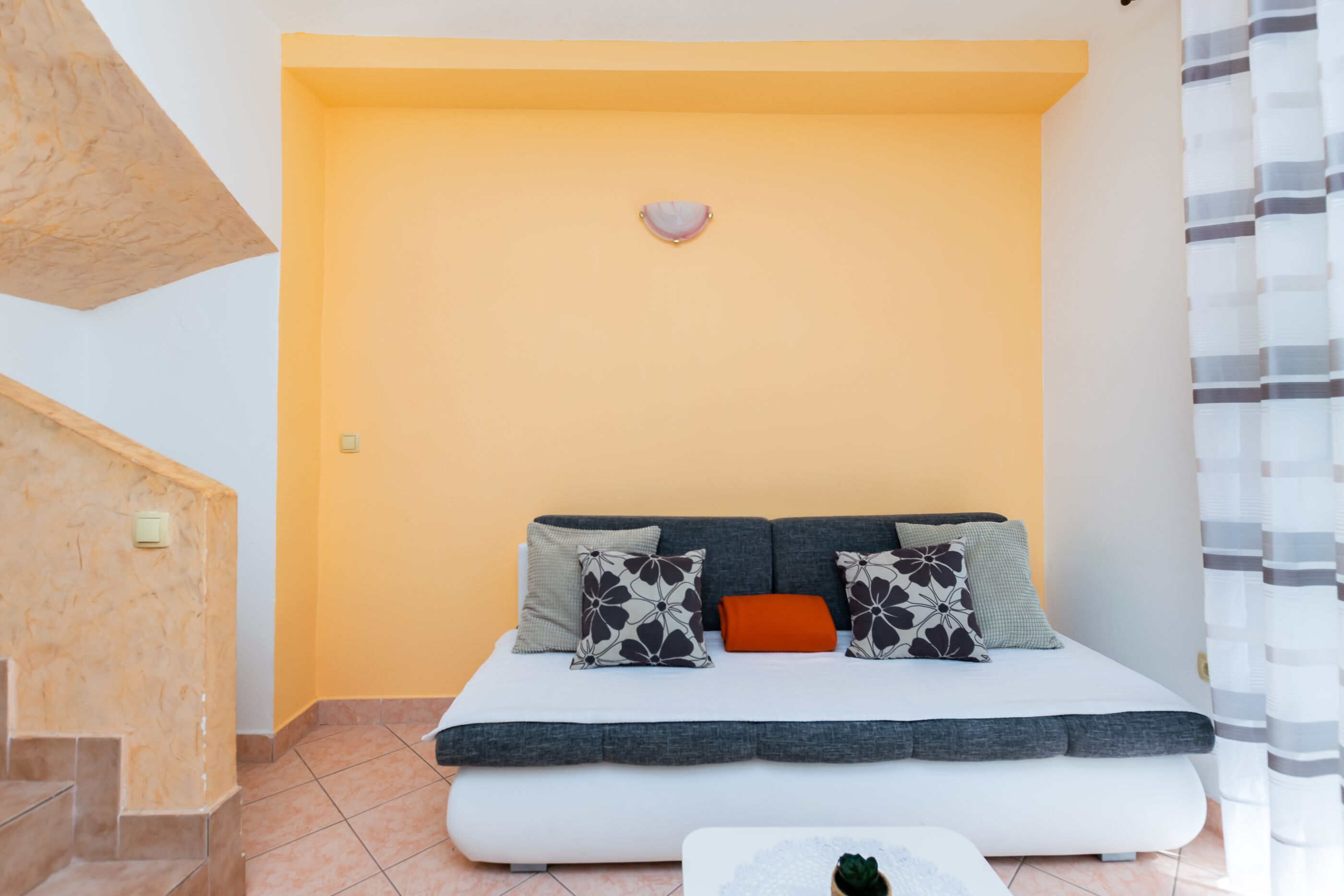 Apartments Miranda 89931-A6
