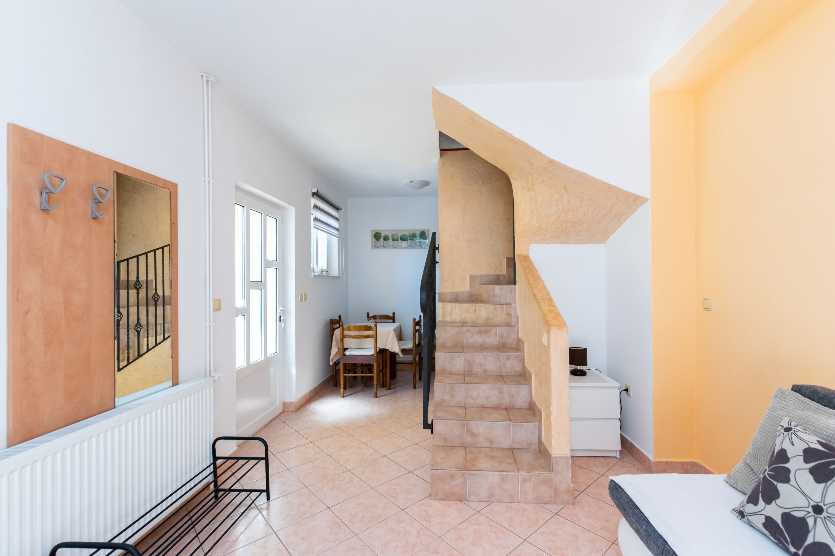 Apartments Miranda 89931-A6