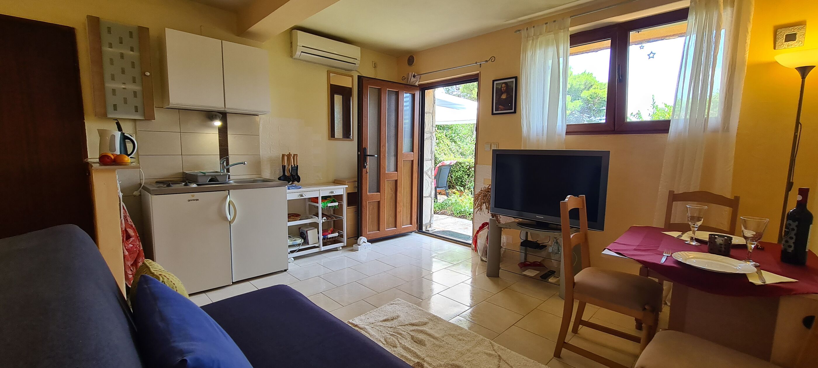 Apartments and Room Vitarnja 96651-A1