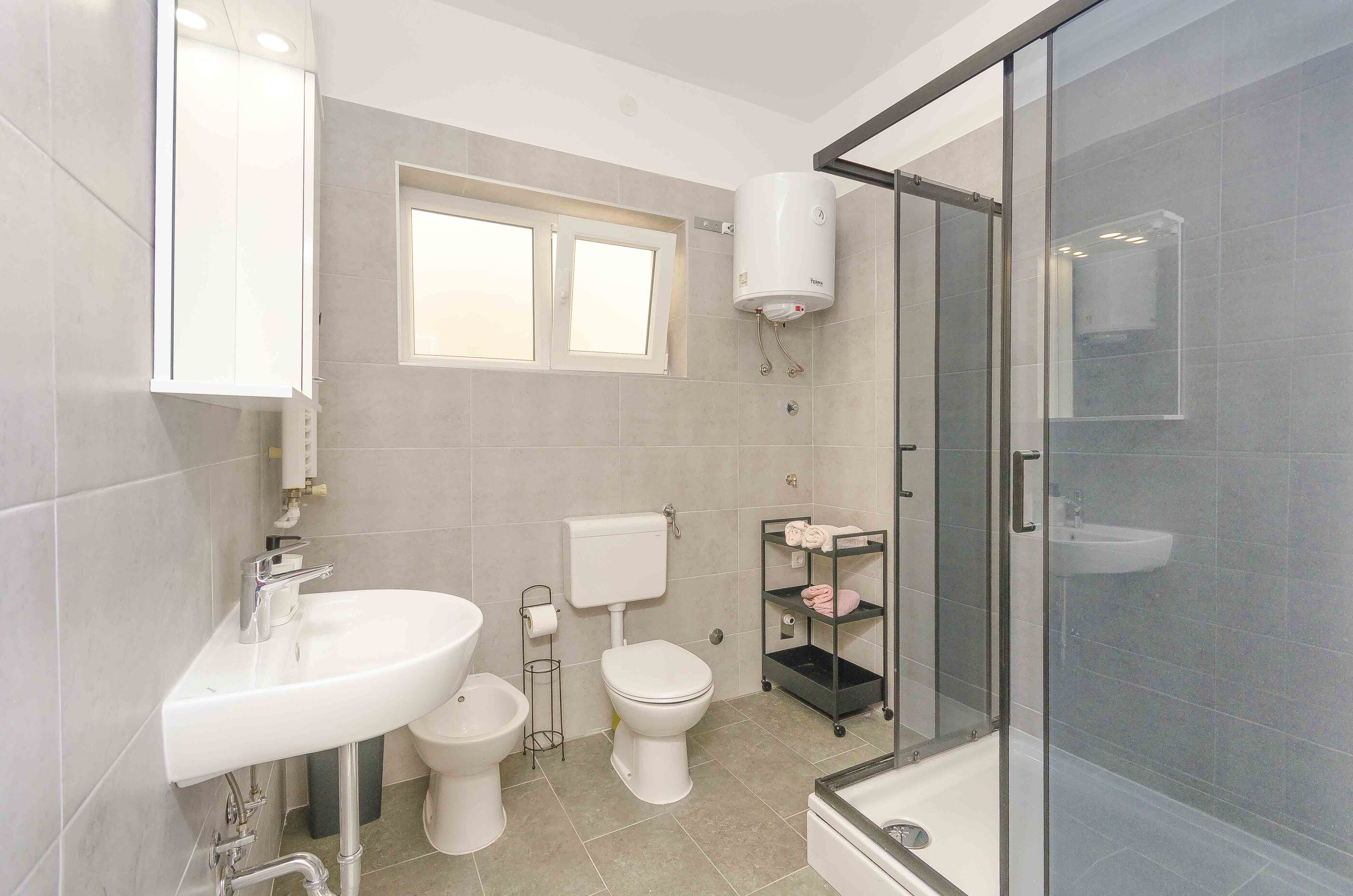 Apartments Ivka 82101-A1