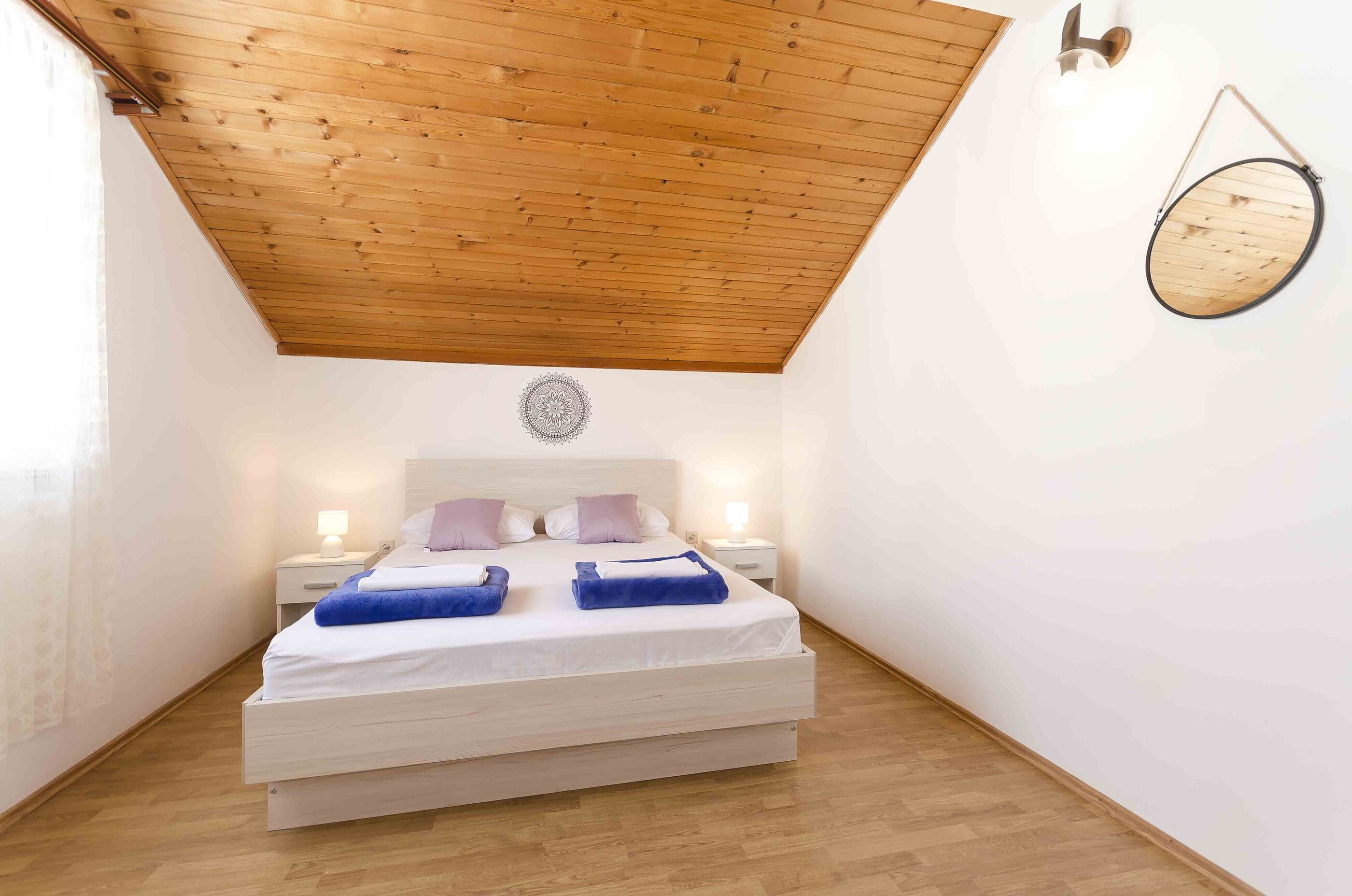 Apartments Ivka 82101-A3