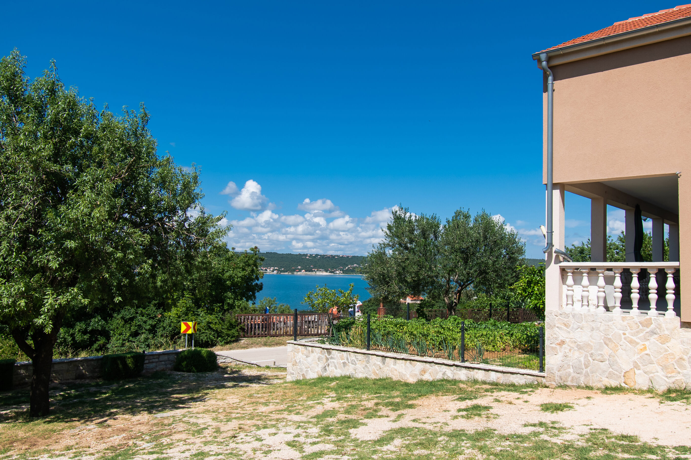 House Sea and river 27421-K1