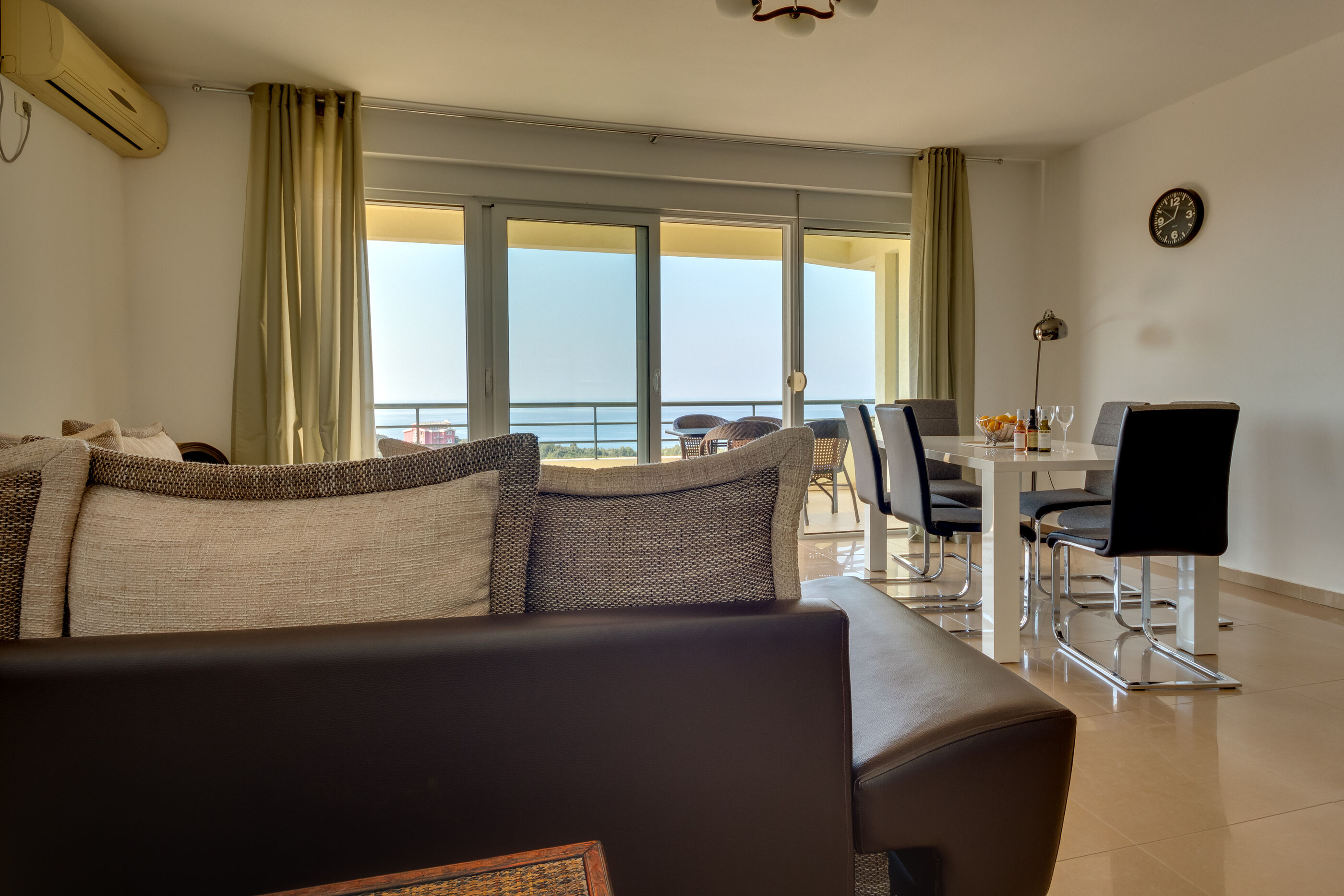 Apartments Utjeha 47501-A8