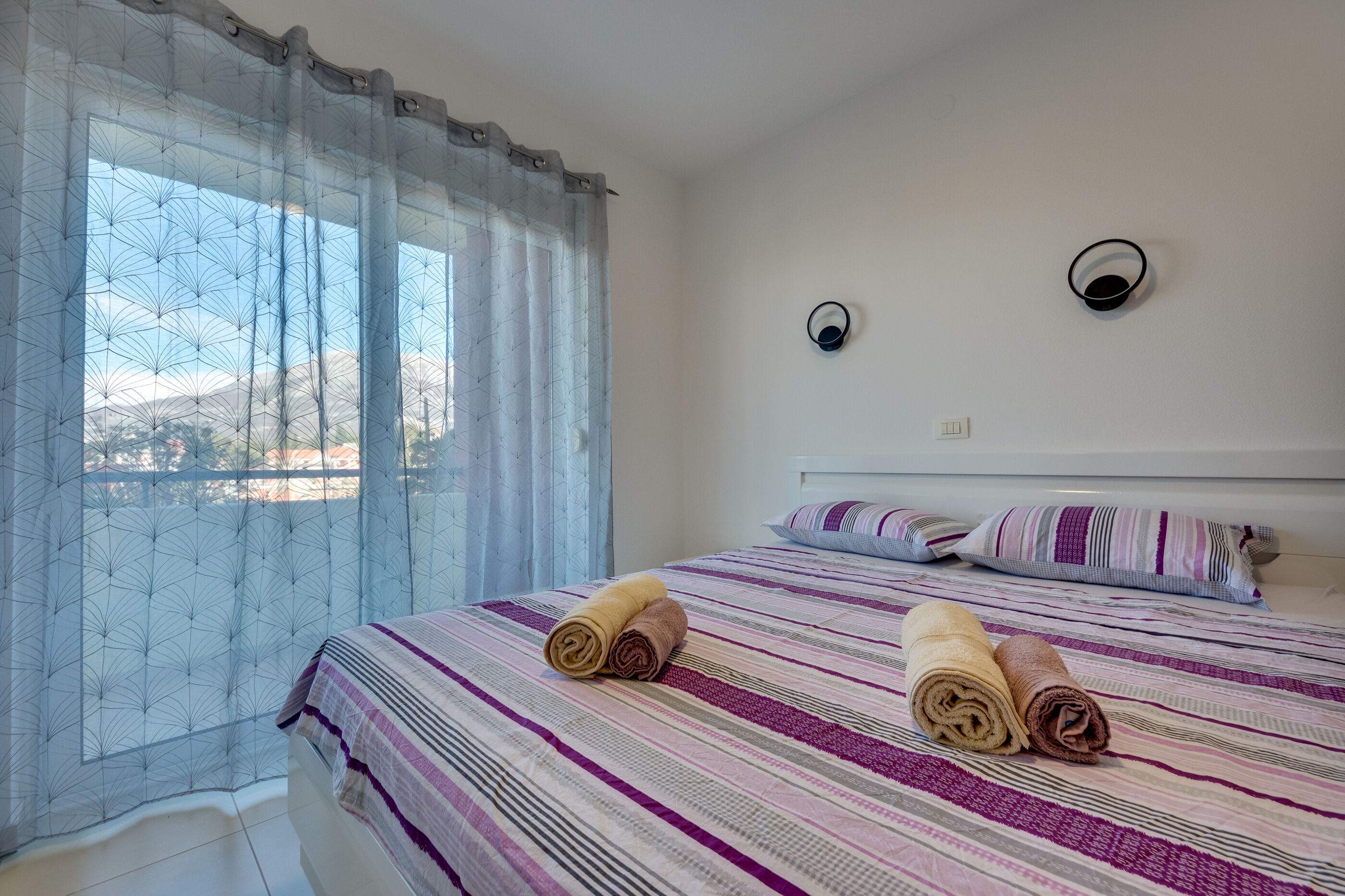 Apartments Utjeha 47501-A9