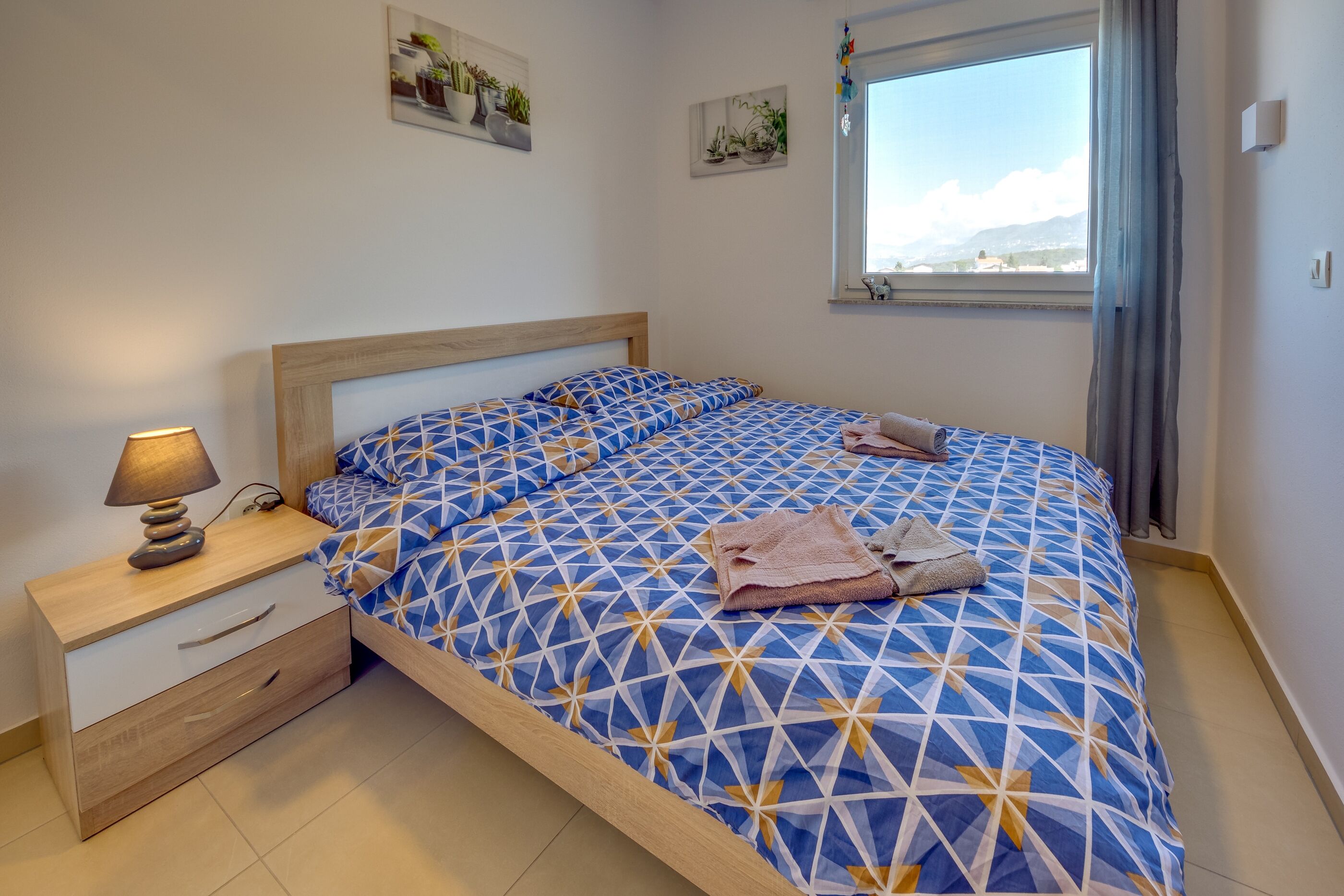 Apartments Utjeha 47501-A10
