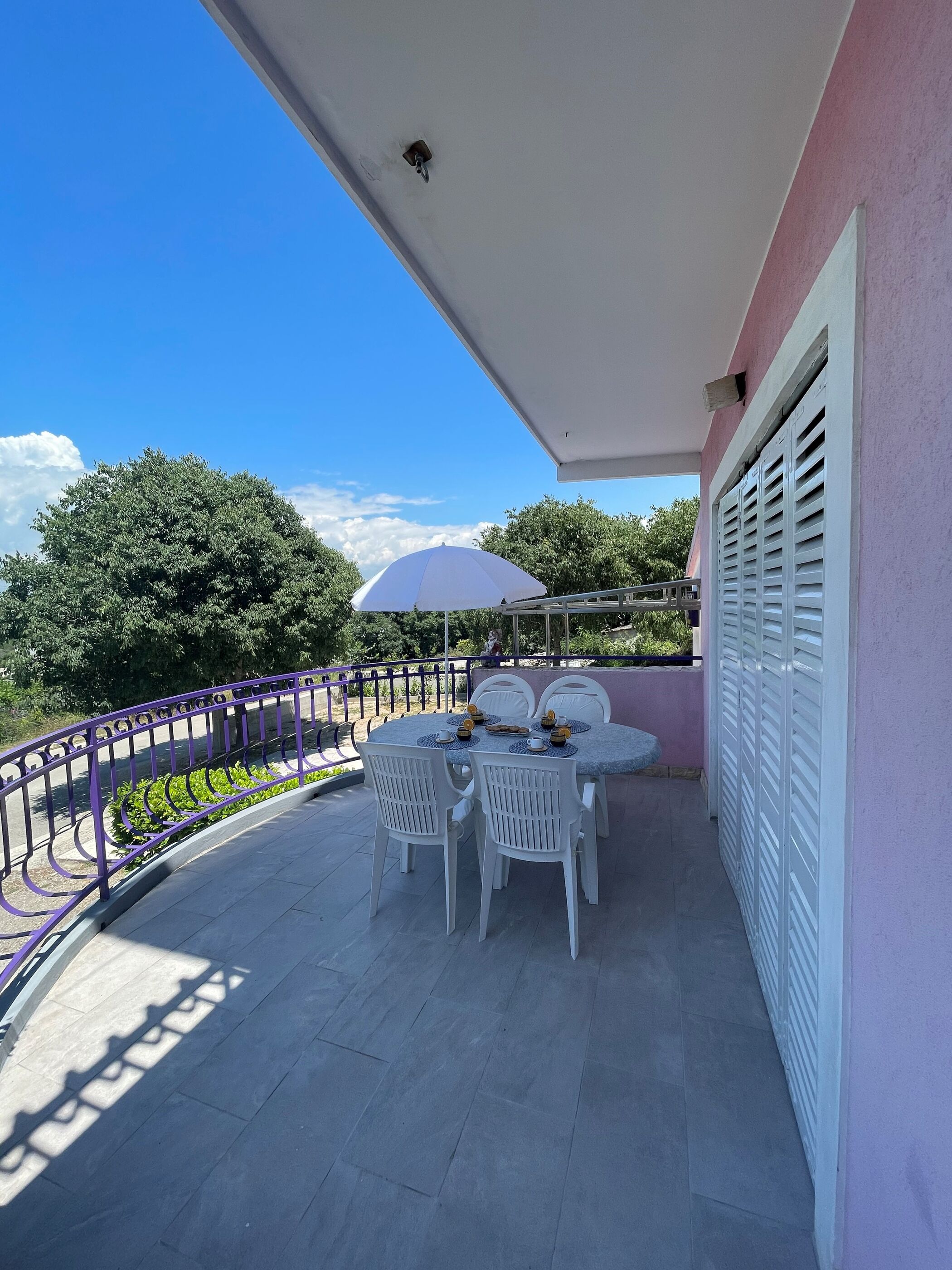 Apartment Lavender Dream 82491-A2