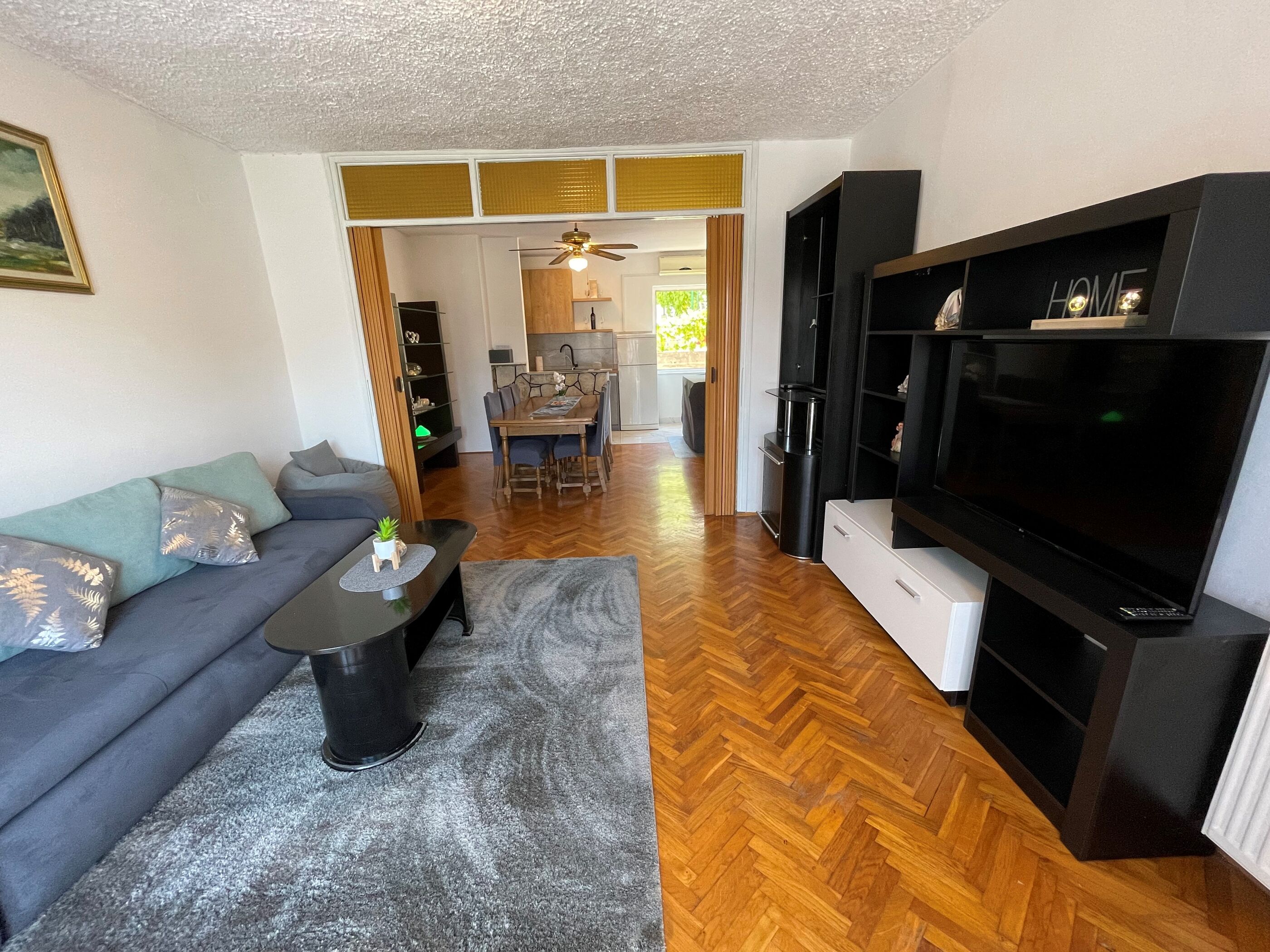 Apartment Lavender Dream 82491-A2