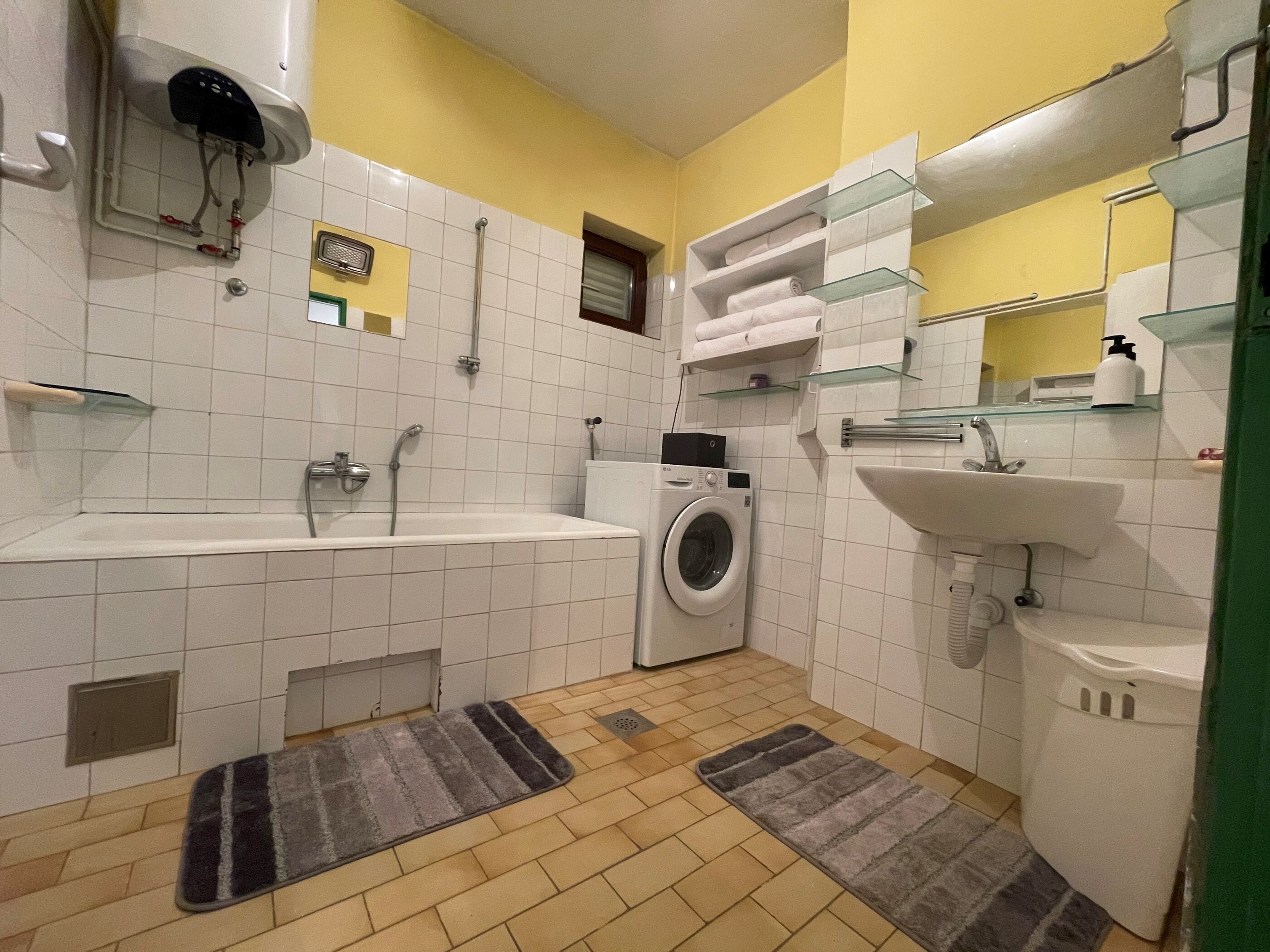 Apartment Lavender Dream 82491-A2