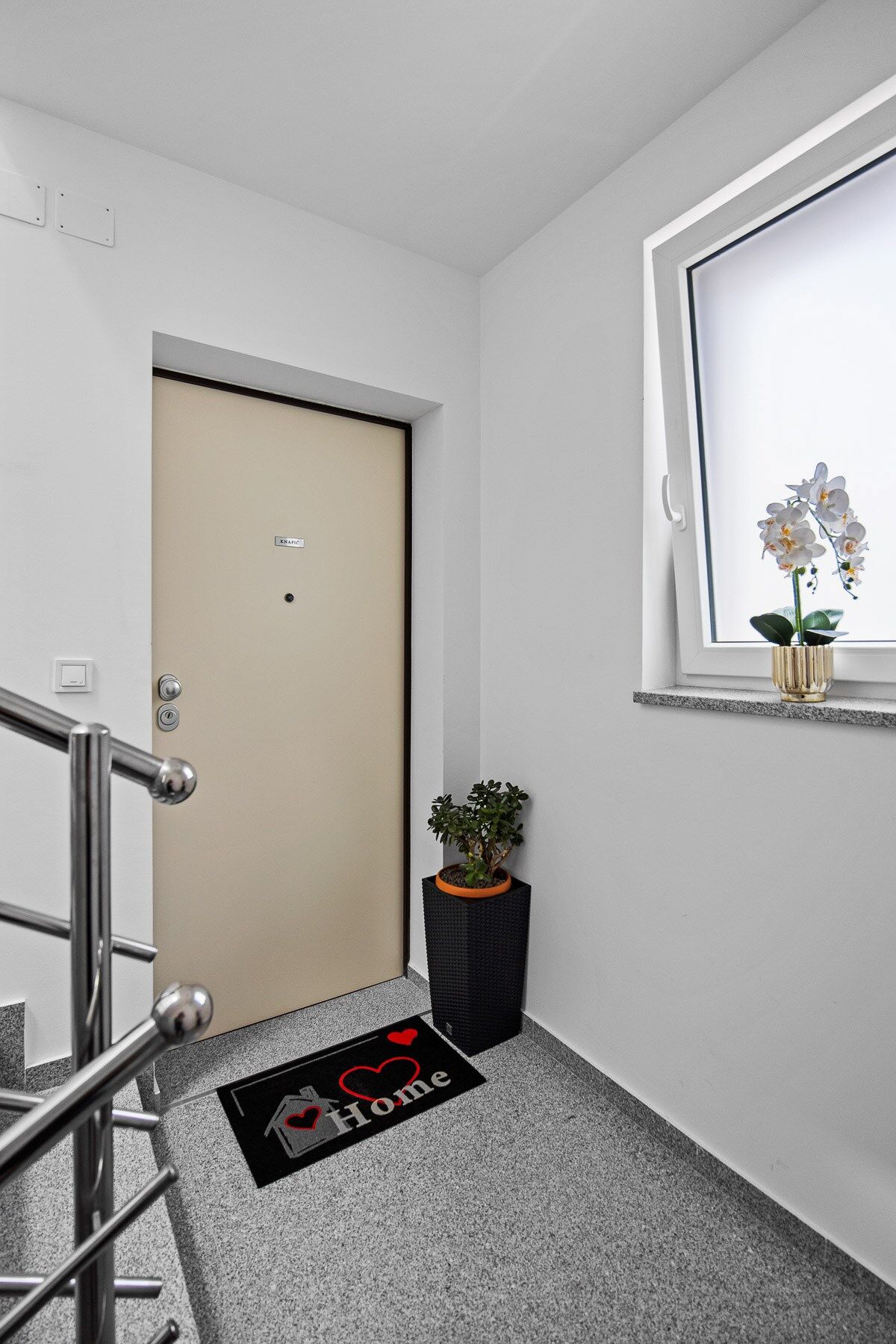 House Goga 74275-A1