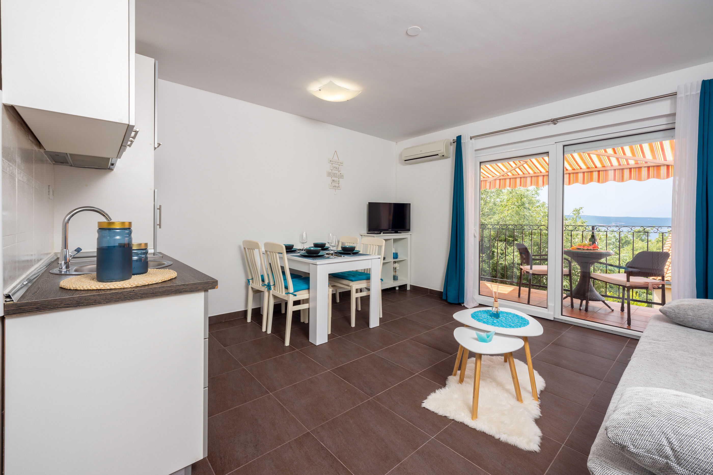 Apartment Blue harmony 94105-A1