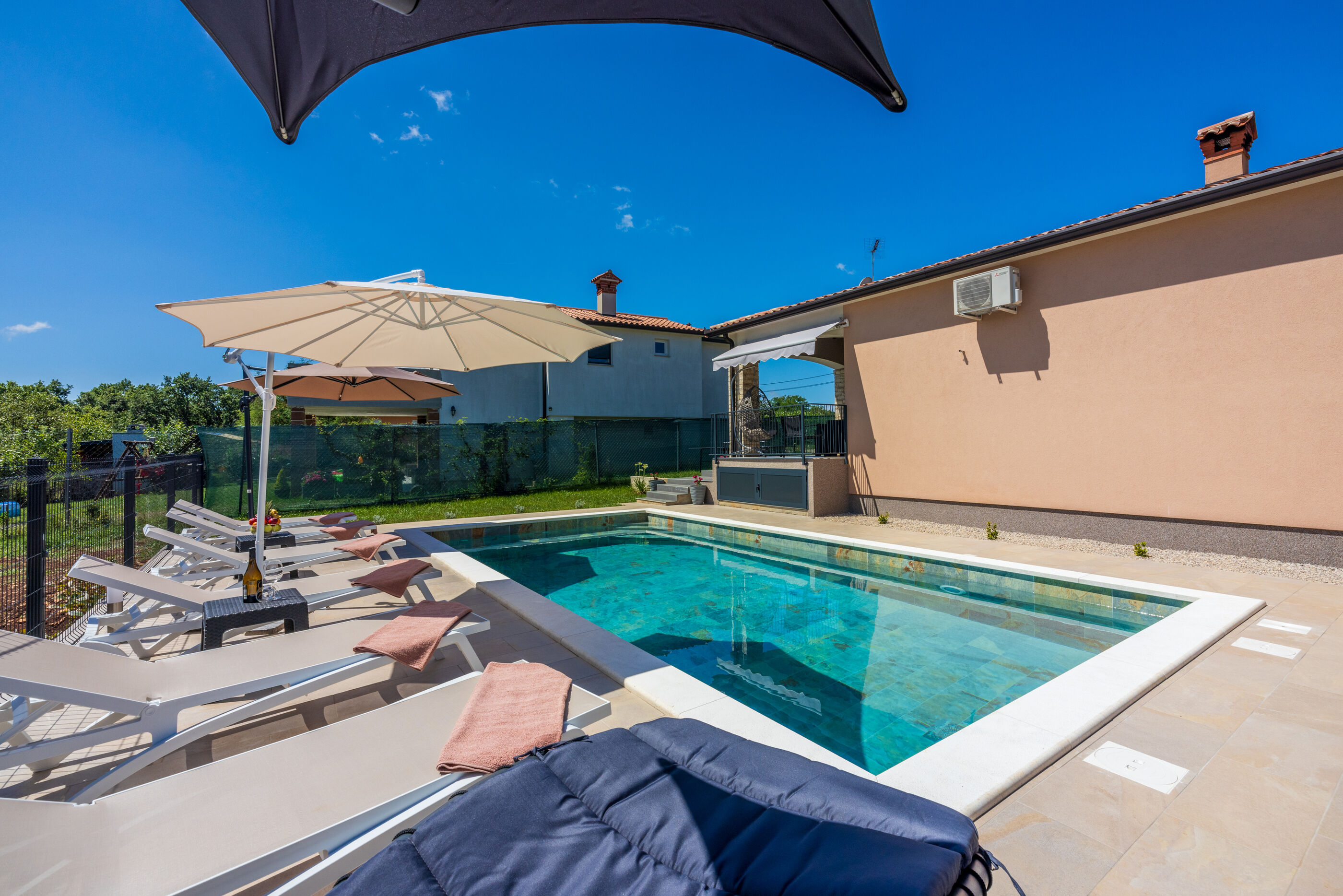 Villa Daris V9801-K1