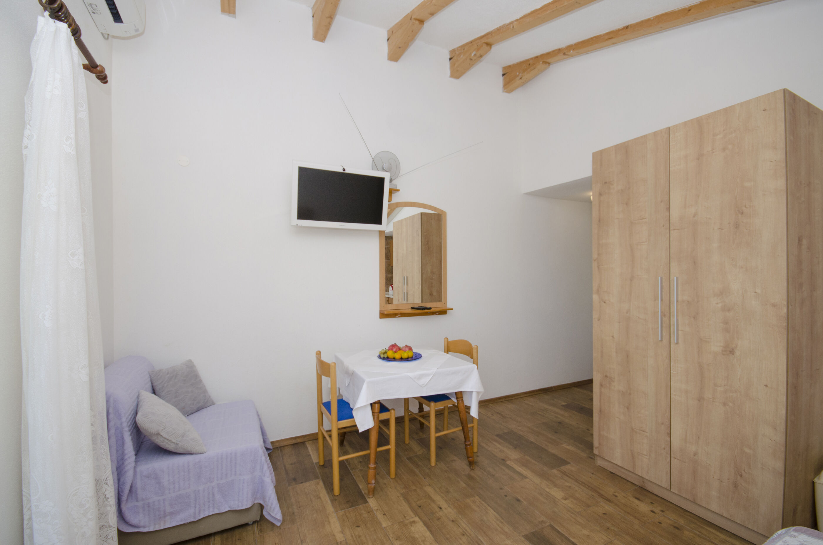 Apartments Mira 29411-A1