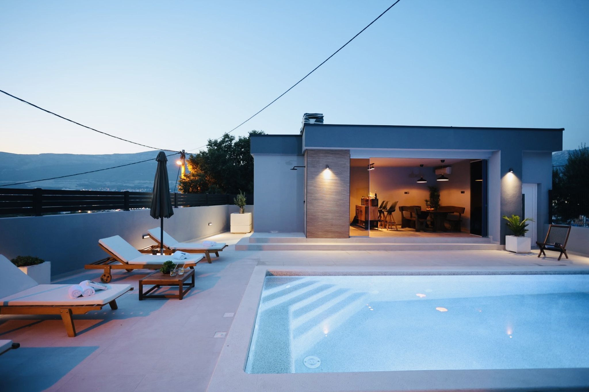Apartment Holiday Home TiA 96751-A1