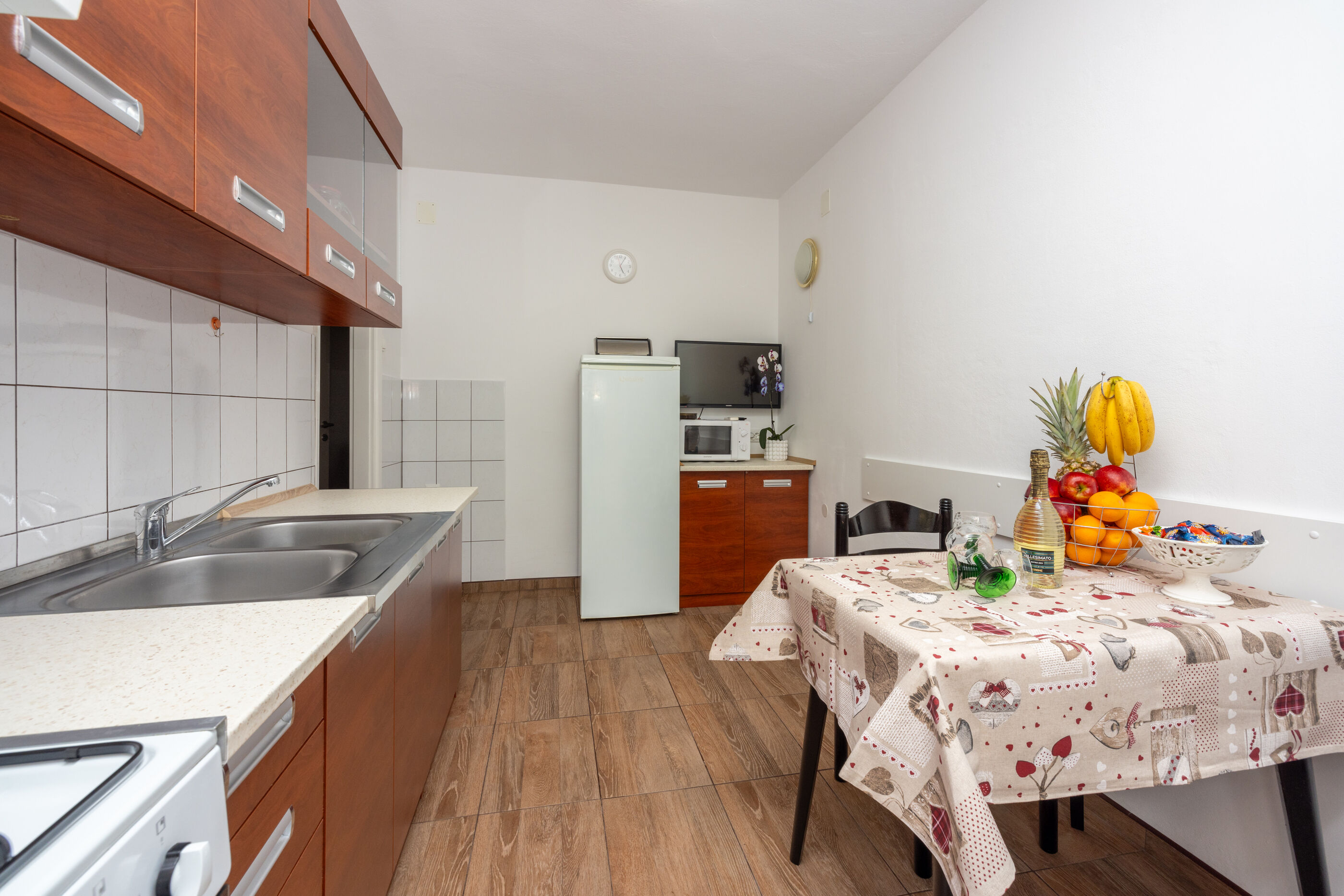 Apartments Miroslava 62514-A1
