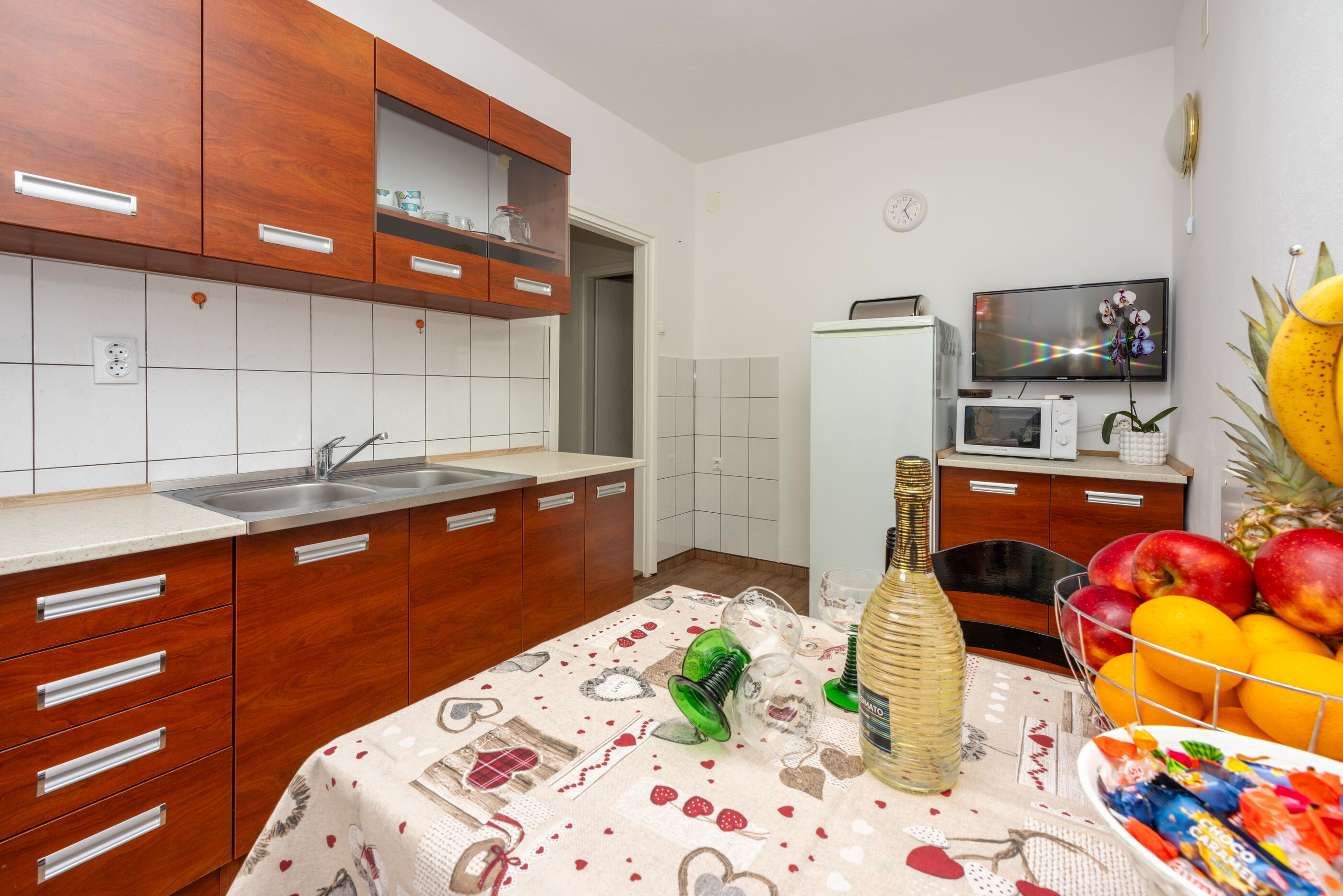 Apartments Miroslava 62514-A1