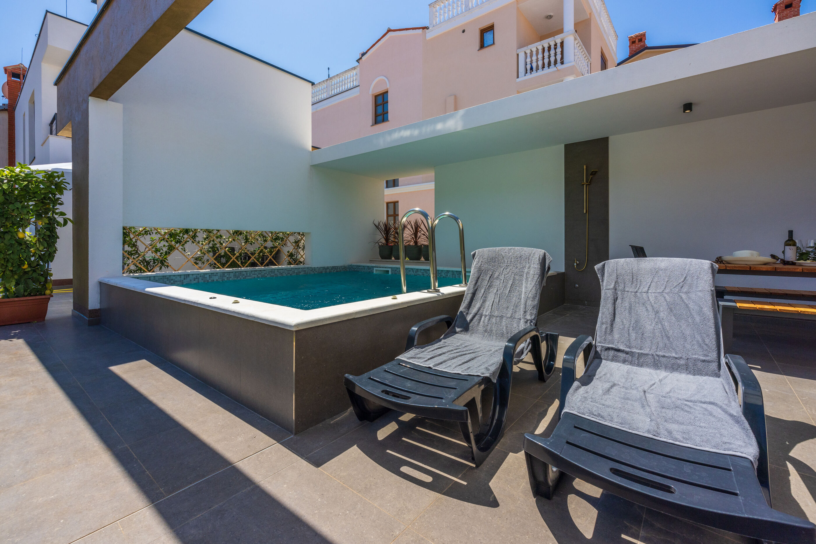 Photo of House Neptunia