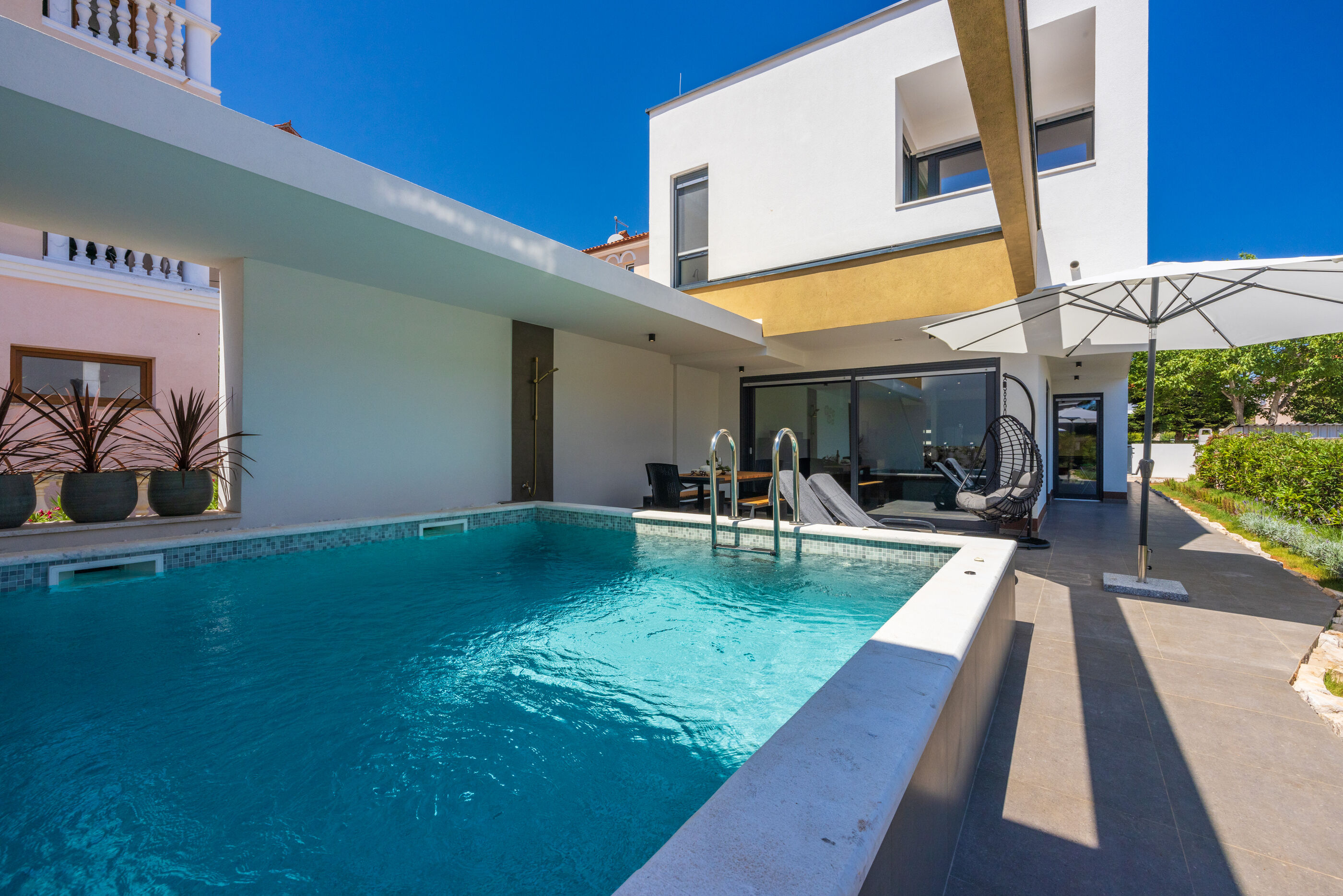 Photo of House Neptunia