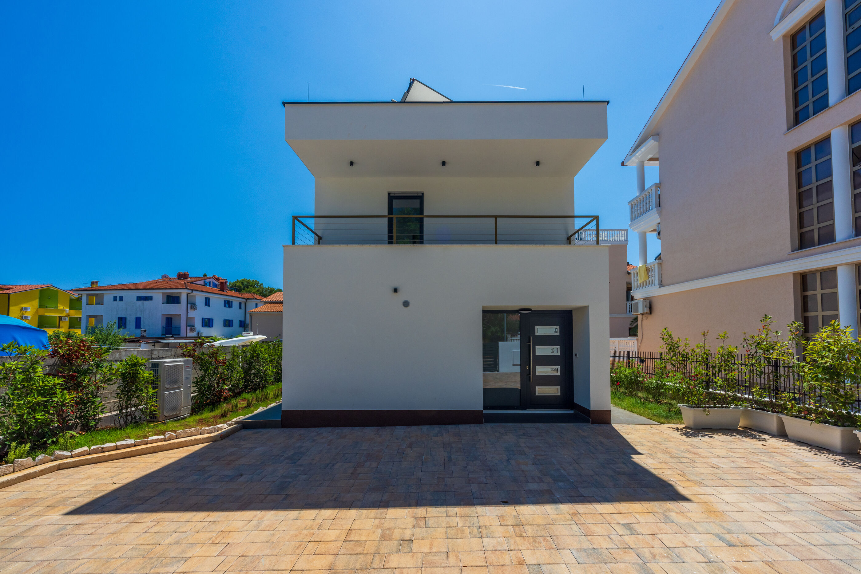 Photo of House Neptunia