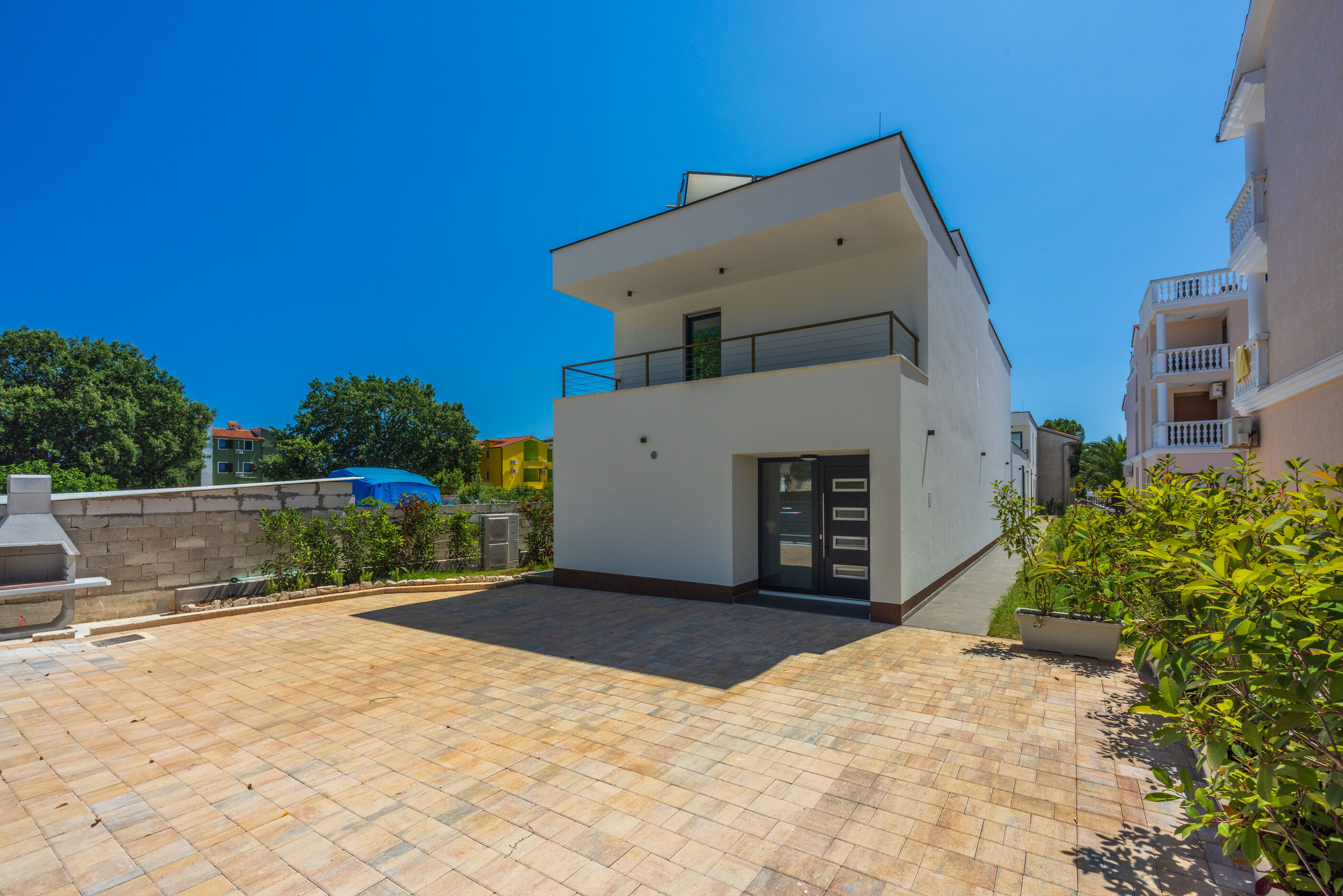 Photo of House Neptunia