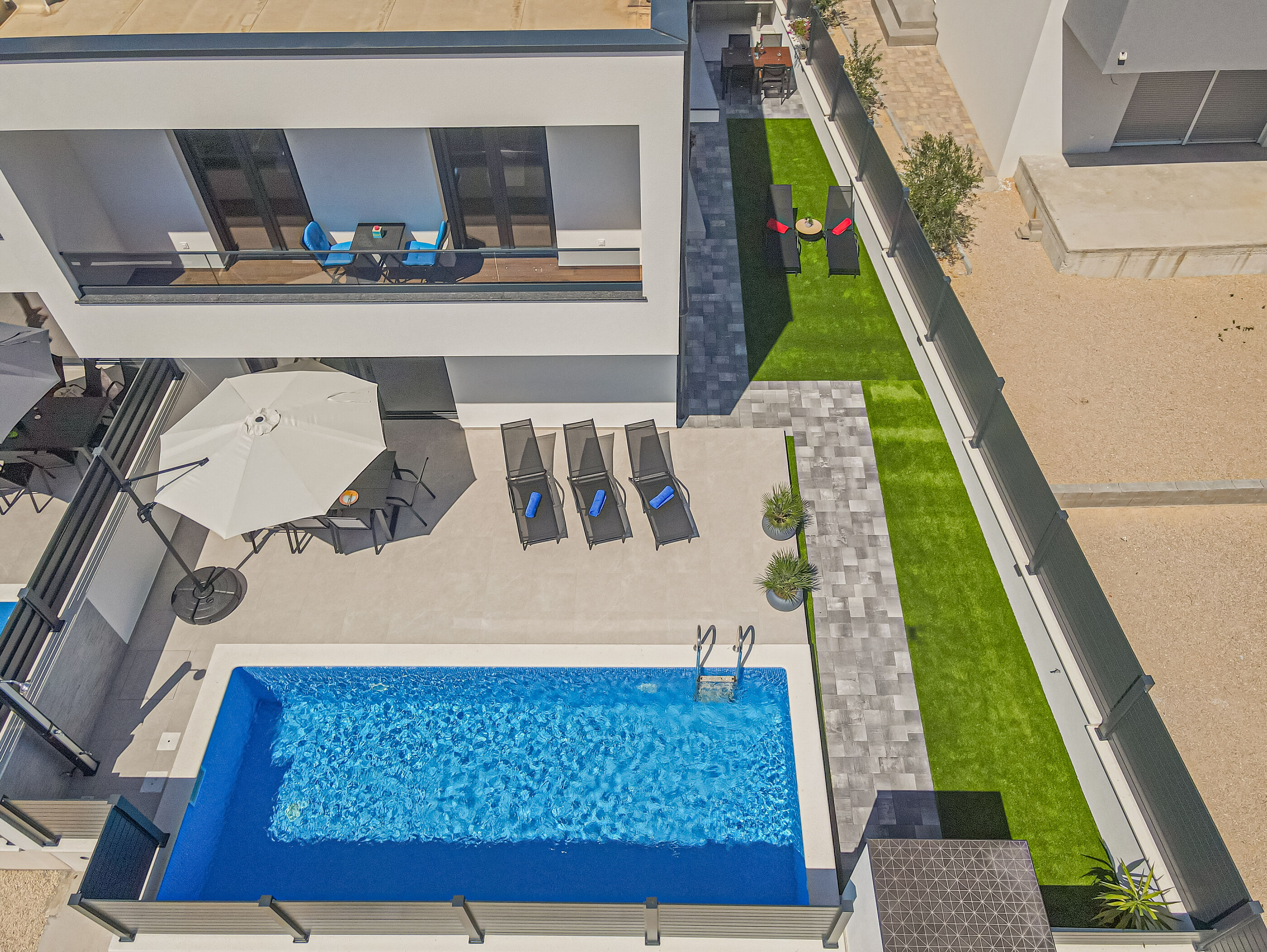 Villa Elegance Escape V4251-K2