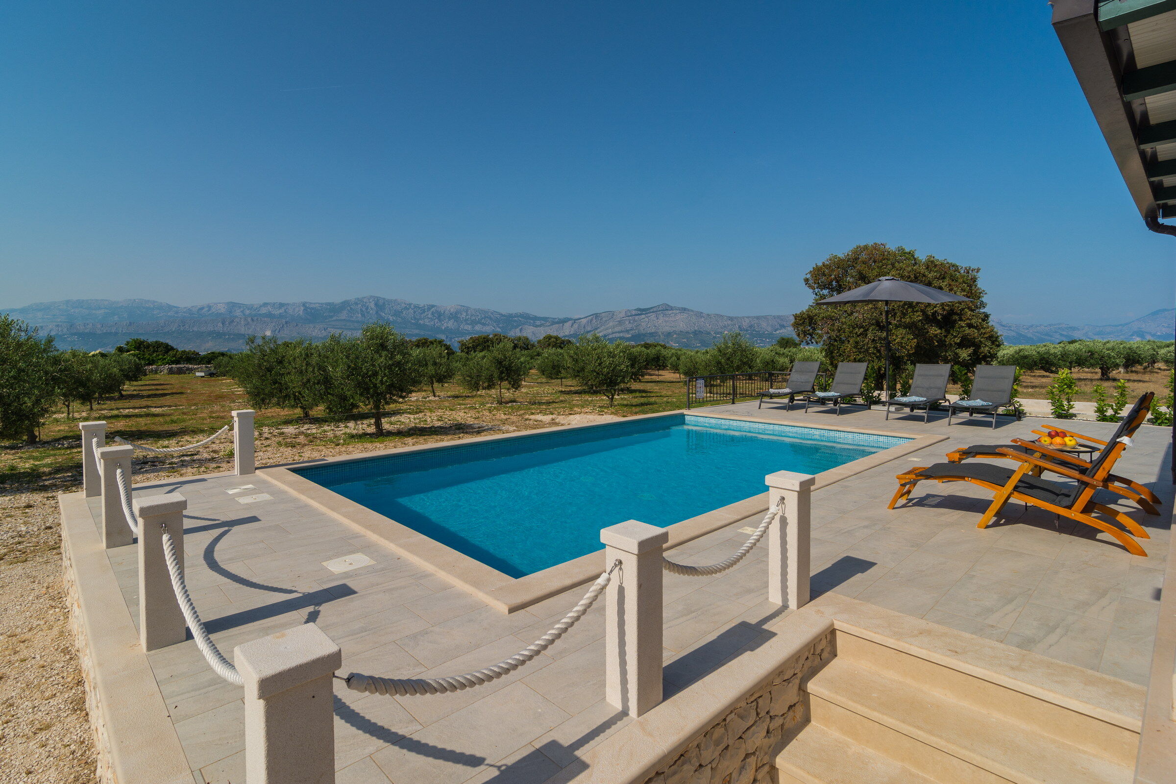 House Blato 88702-K1