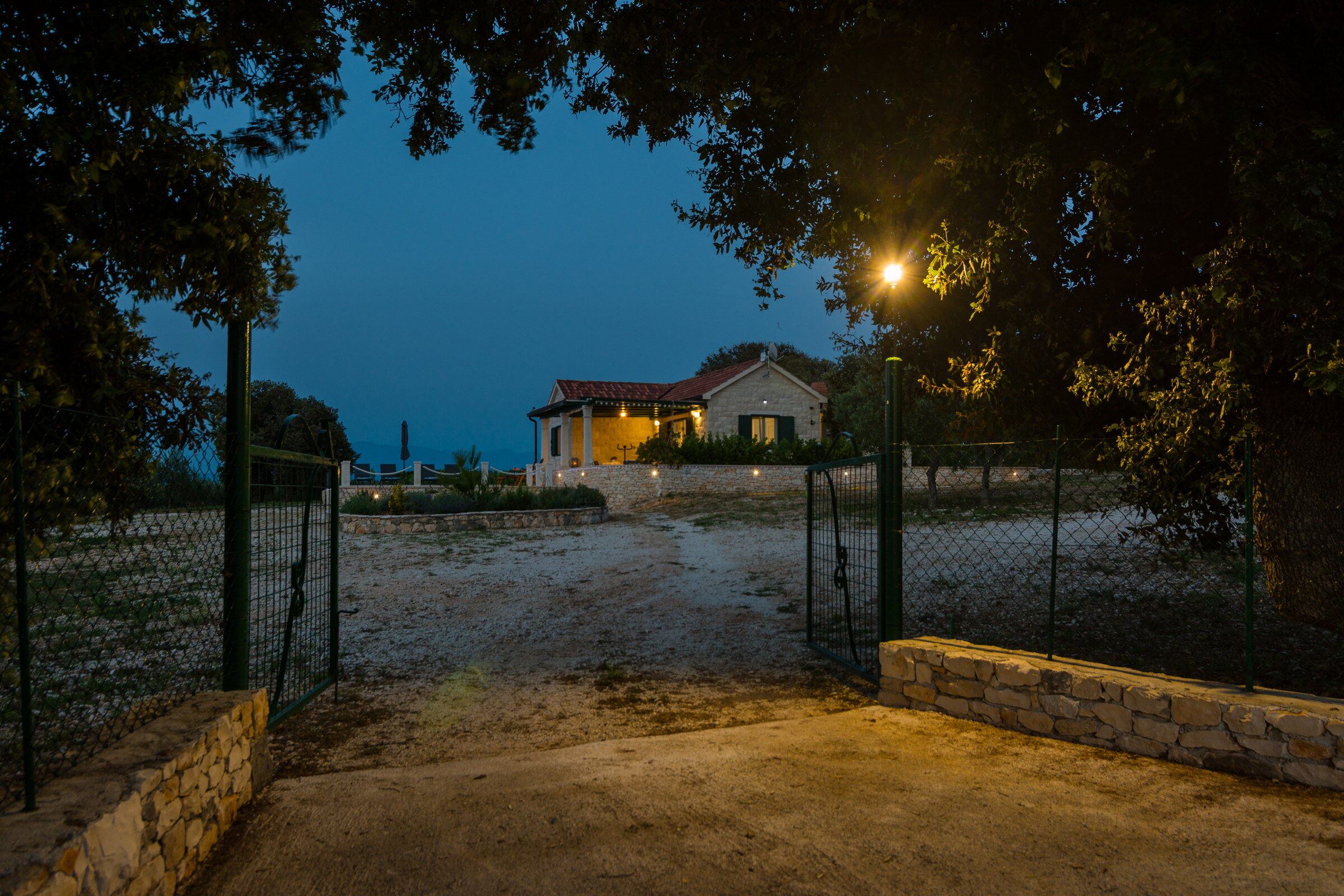 House Blato 88702-K1