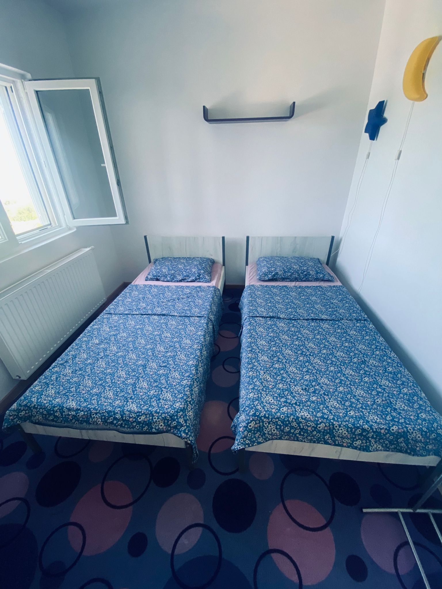Apartment Modesty 94171-A1