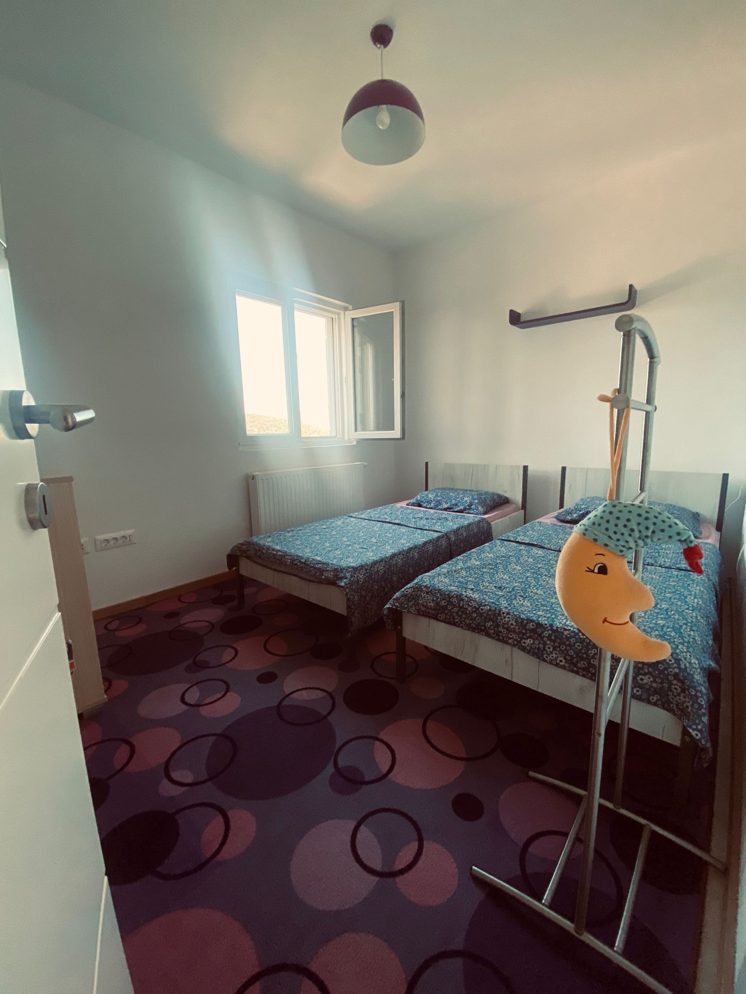Apartment Modesty 94171-A1