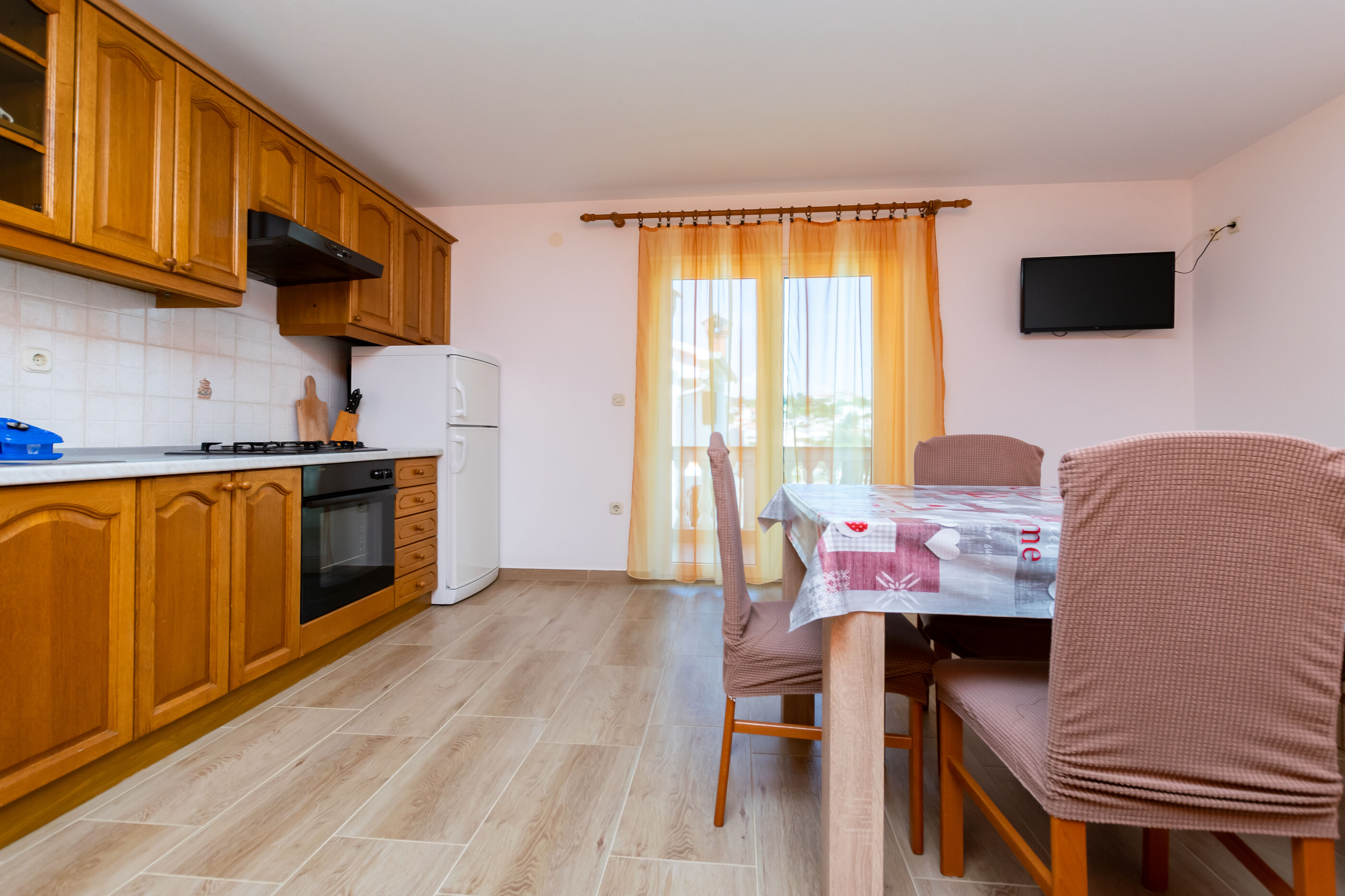 Apartments Iva 89921-A3