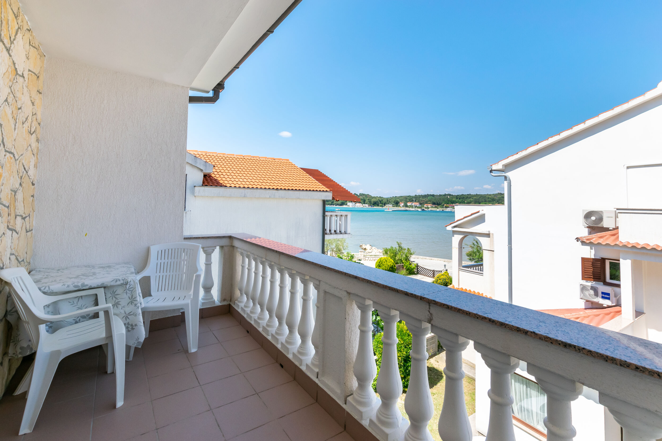 Apartments Iva 89921-A2
