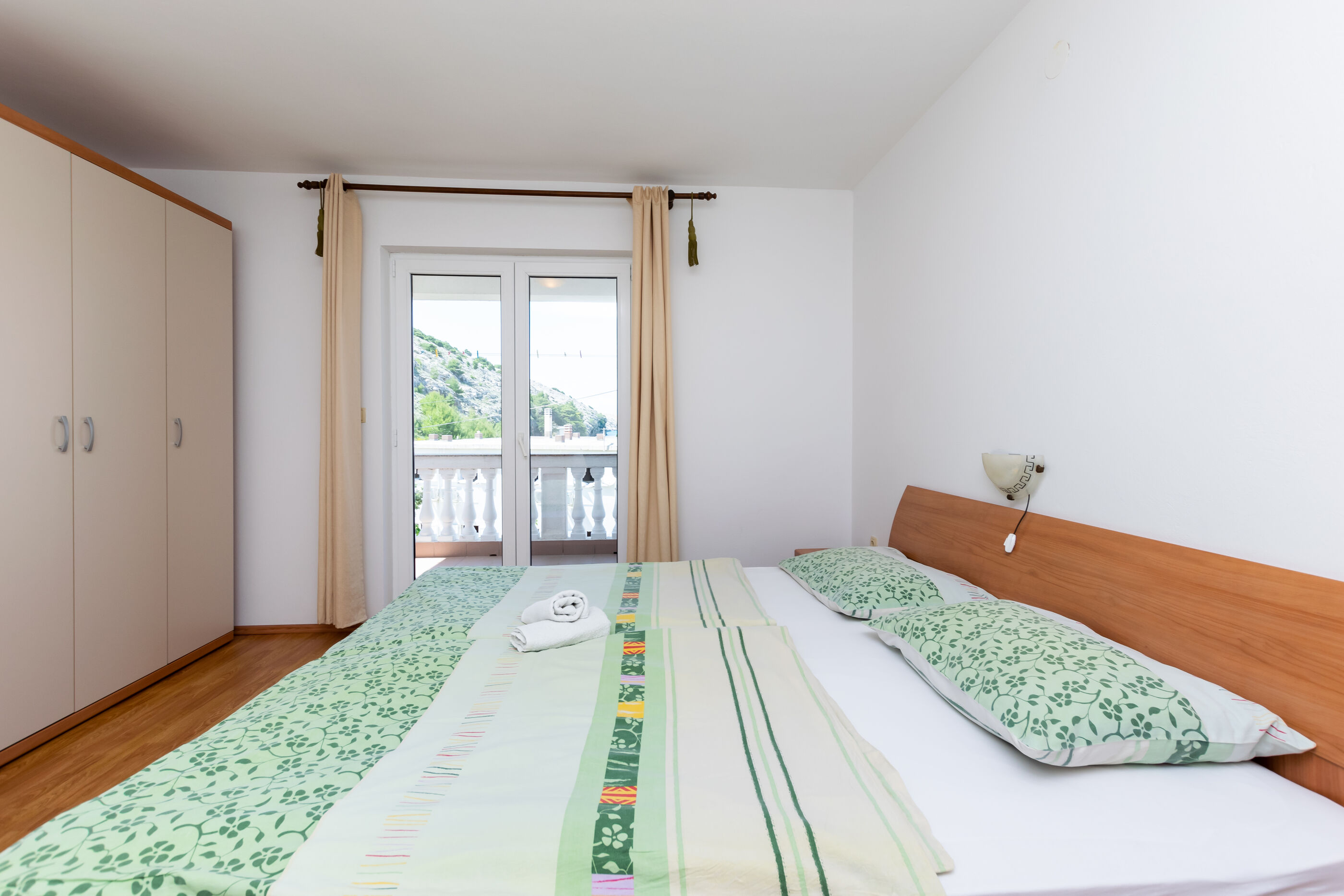 Apartments Iva 89921-A2