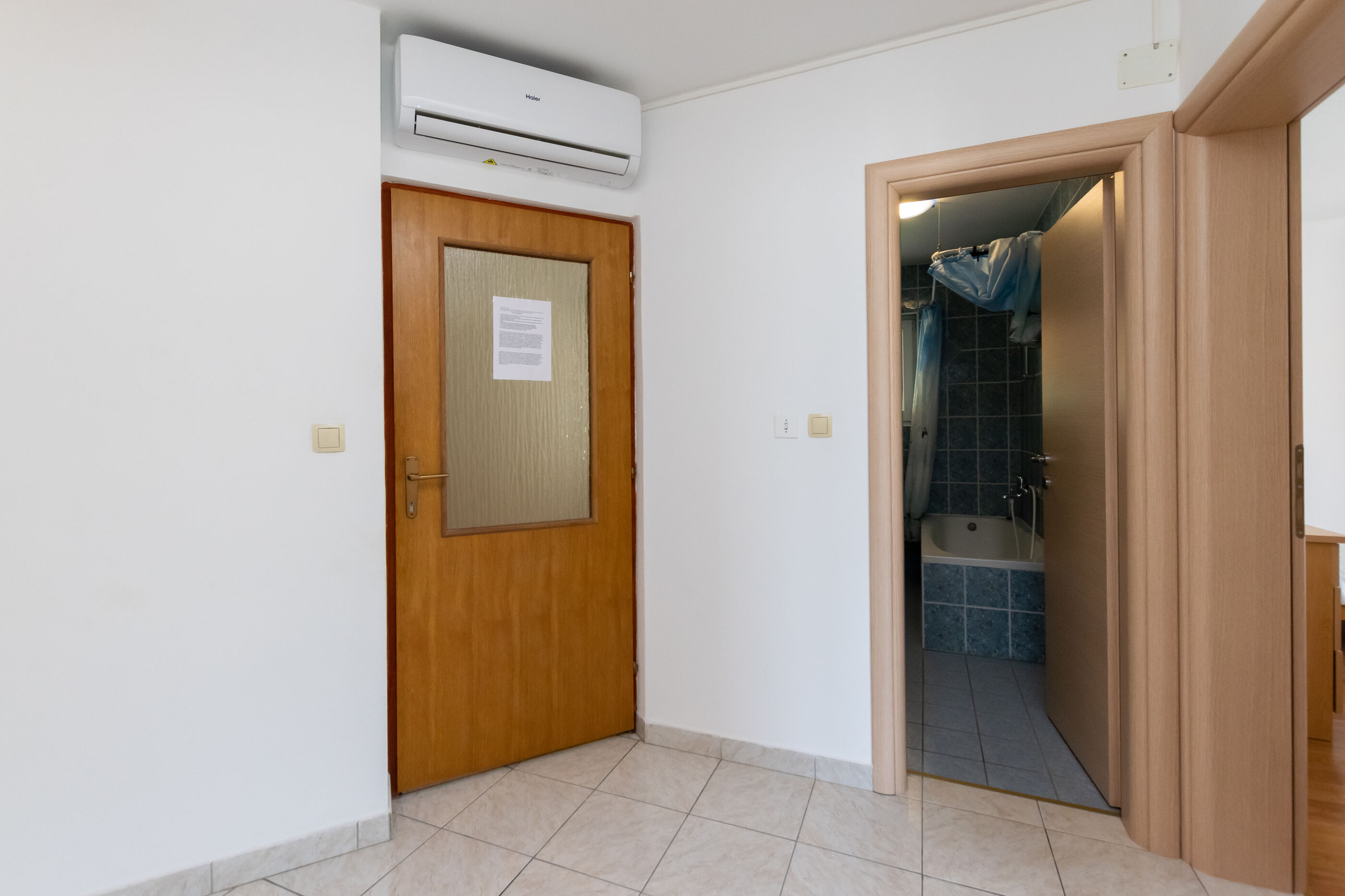 Apartments Iva 89921-A2