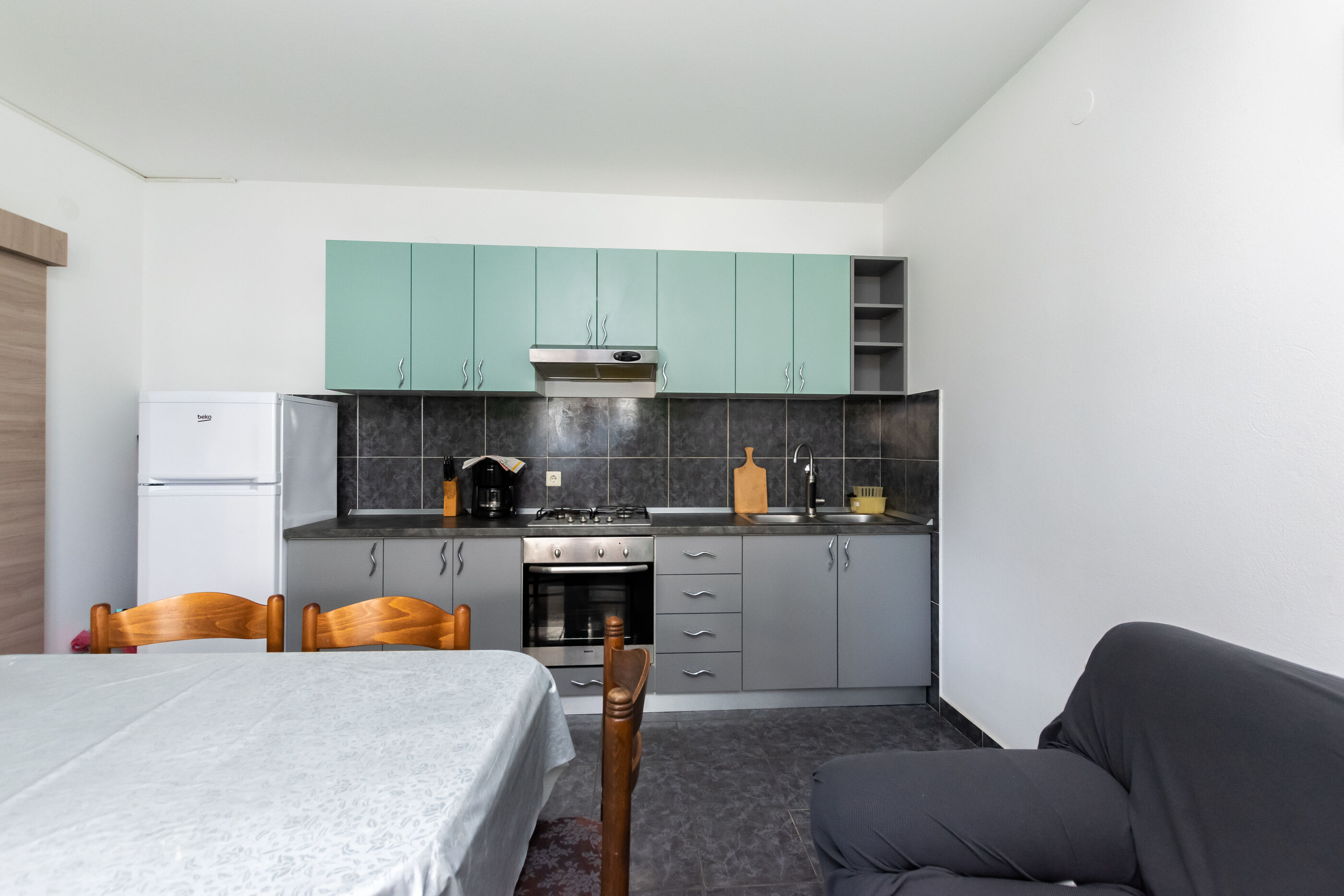 Apartments Iva 89921-A1