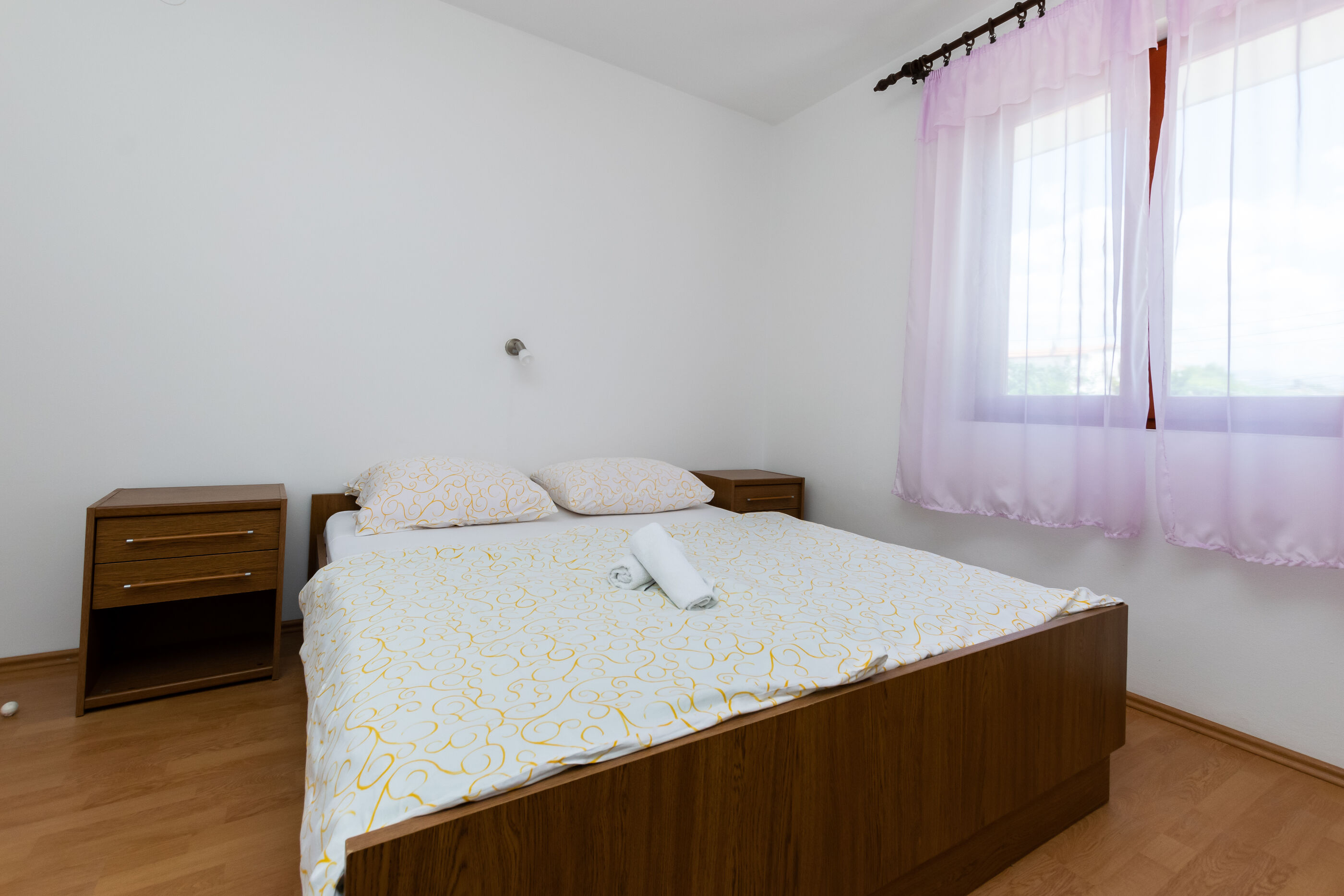 Apartments Iva 89921-A1