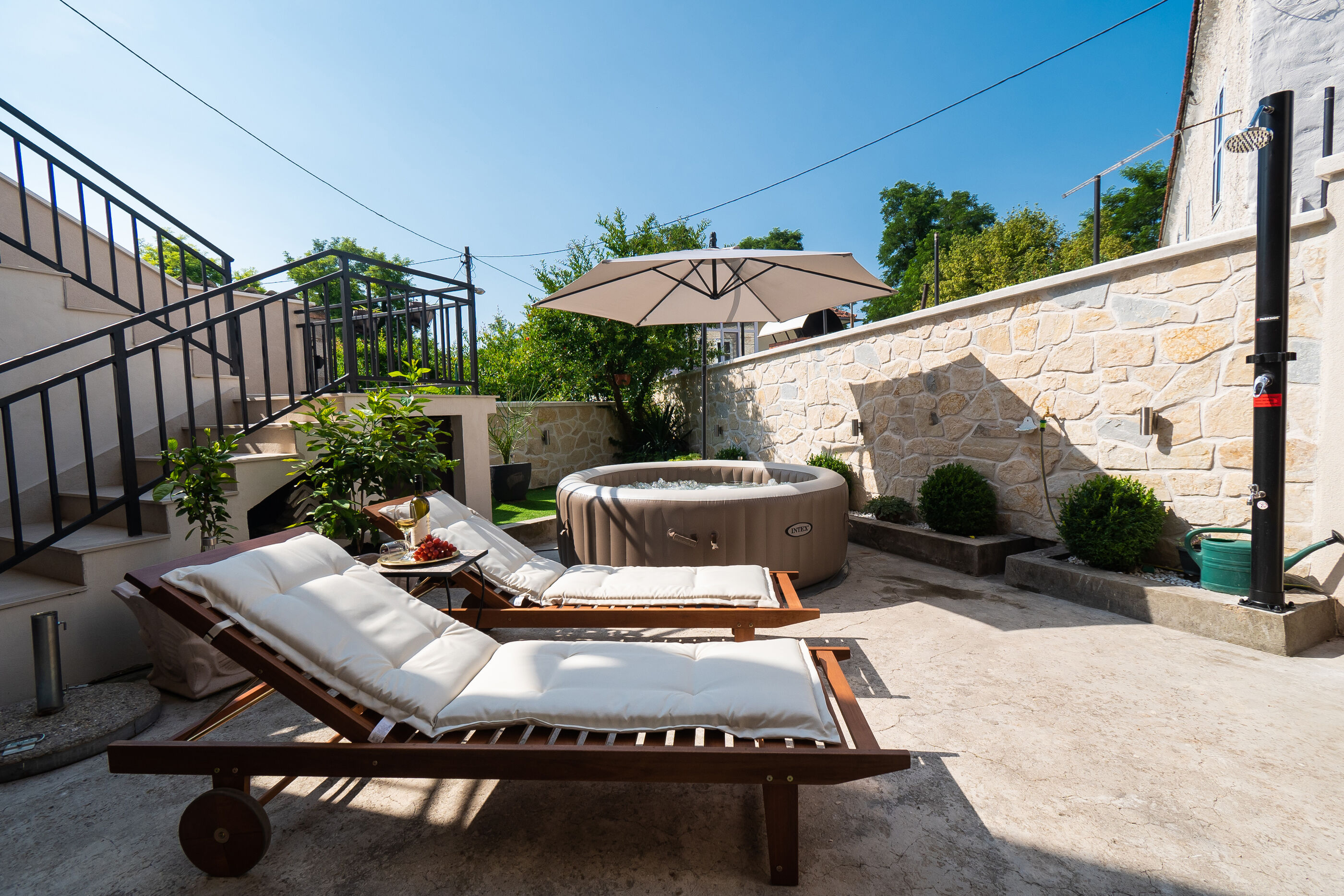 House Bany 96851-K1